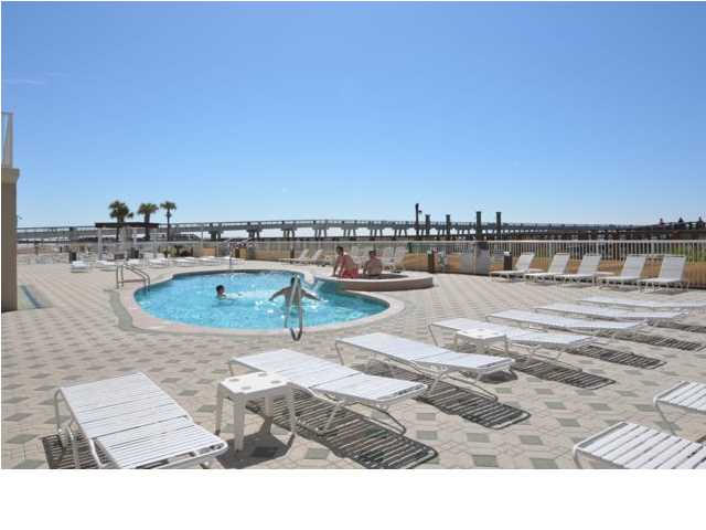 SUMMERWIND CONDOS - Residential