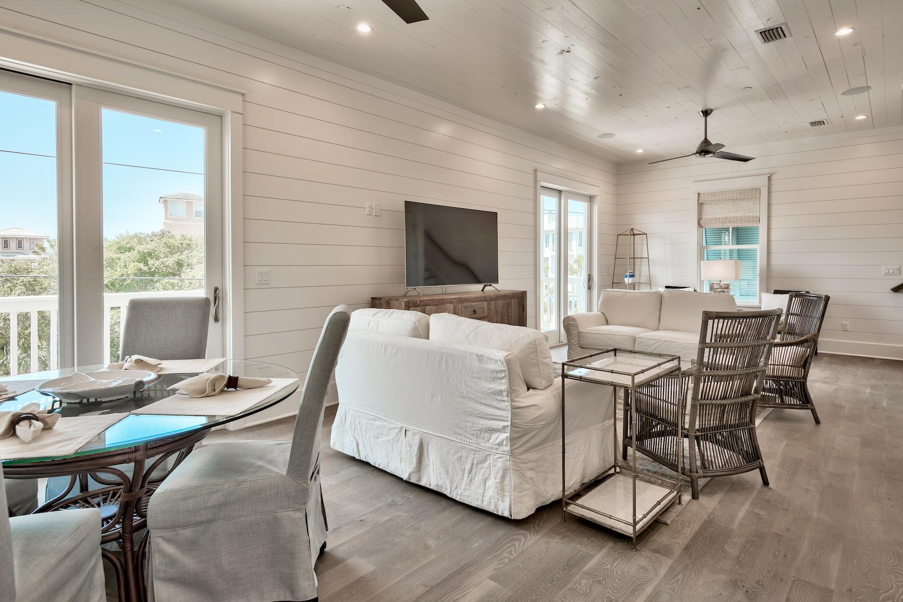 GULF SHORE MANOR - Residential