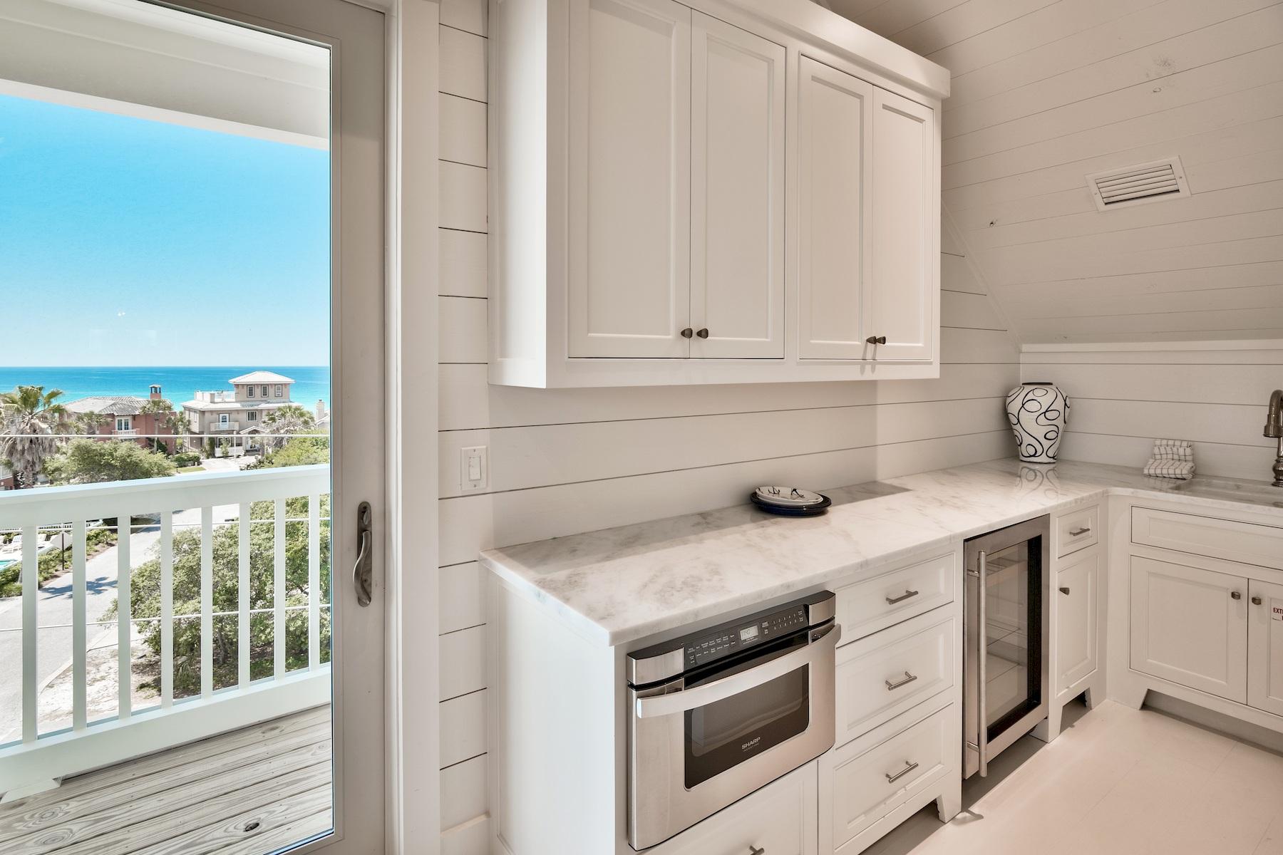 GULF SHORE MANOR - Residential
