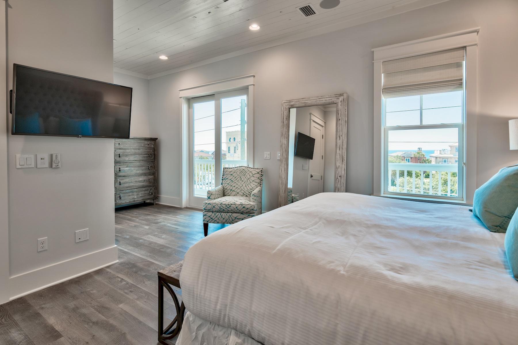 GULF SHORE MANOR - Residential