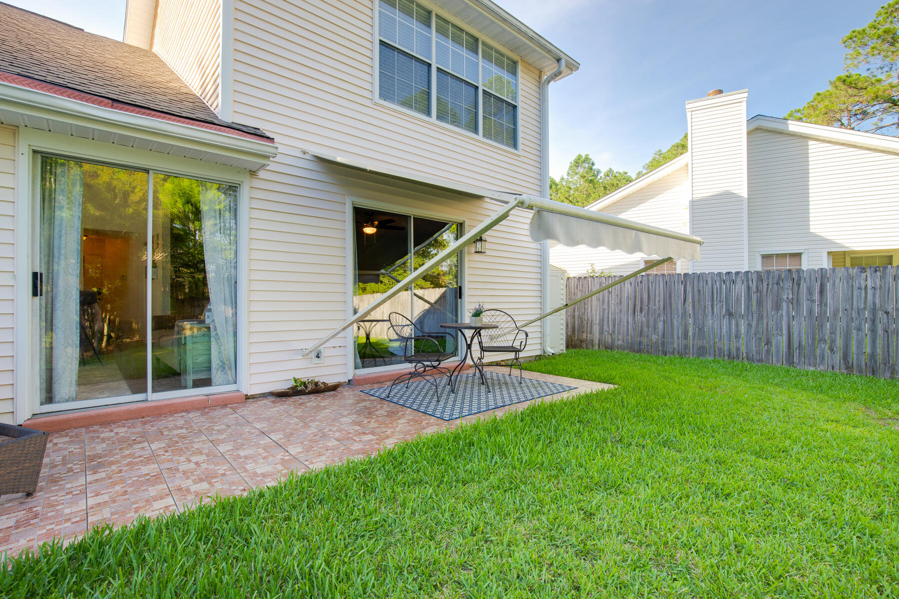 LAKE CHARLESTON - Residential