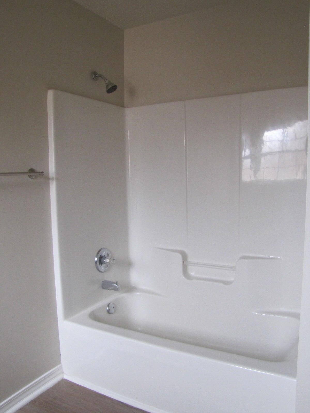 ANTIOCH ESTATES S/D - Residential Lease