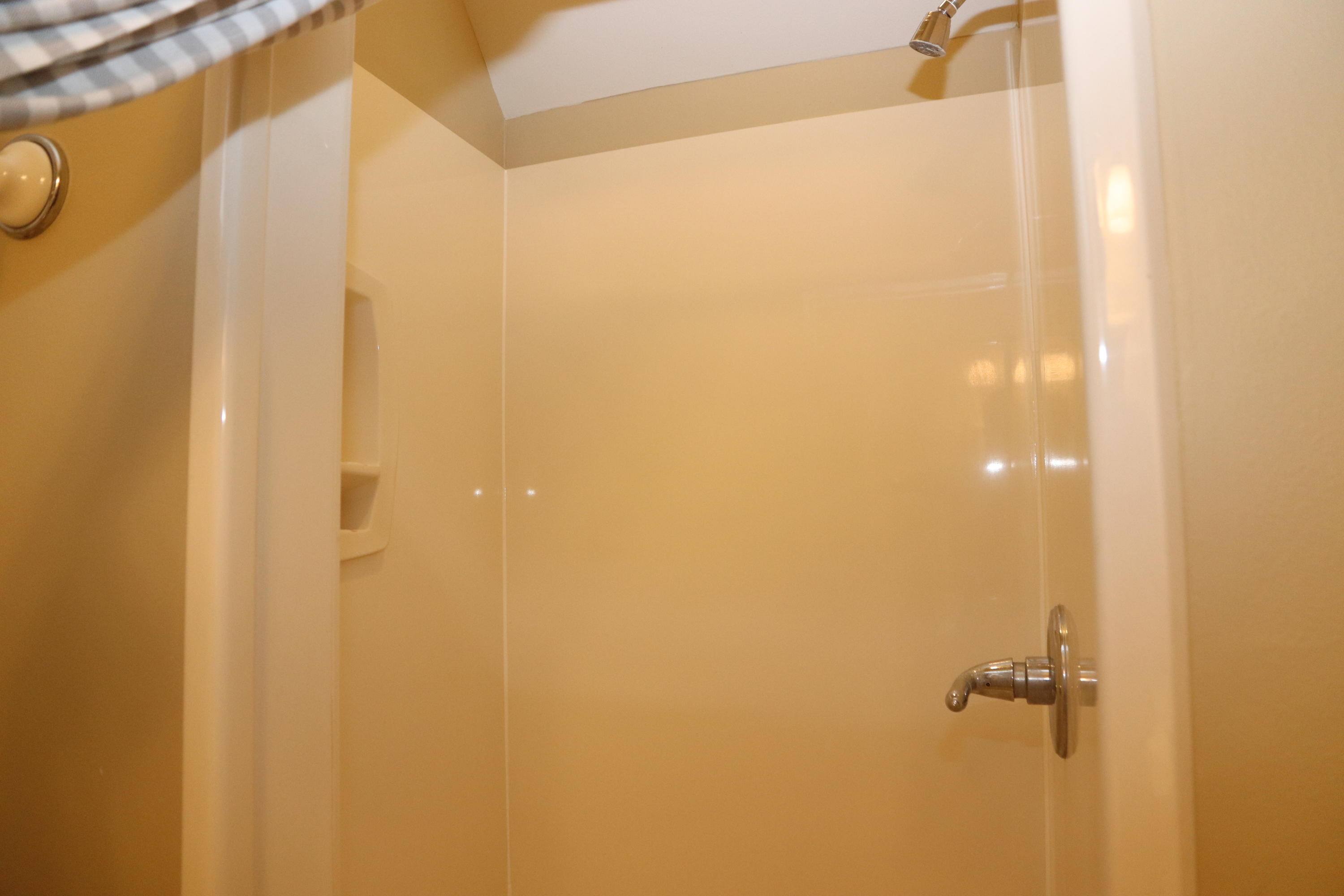 BOLTONS LANDING - Residential