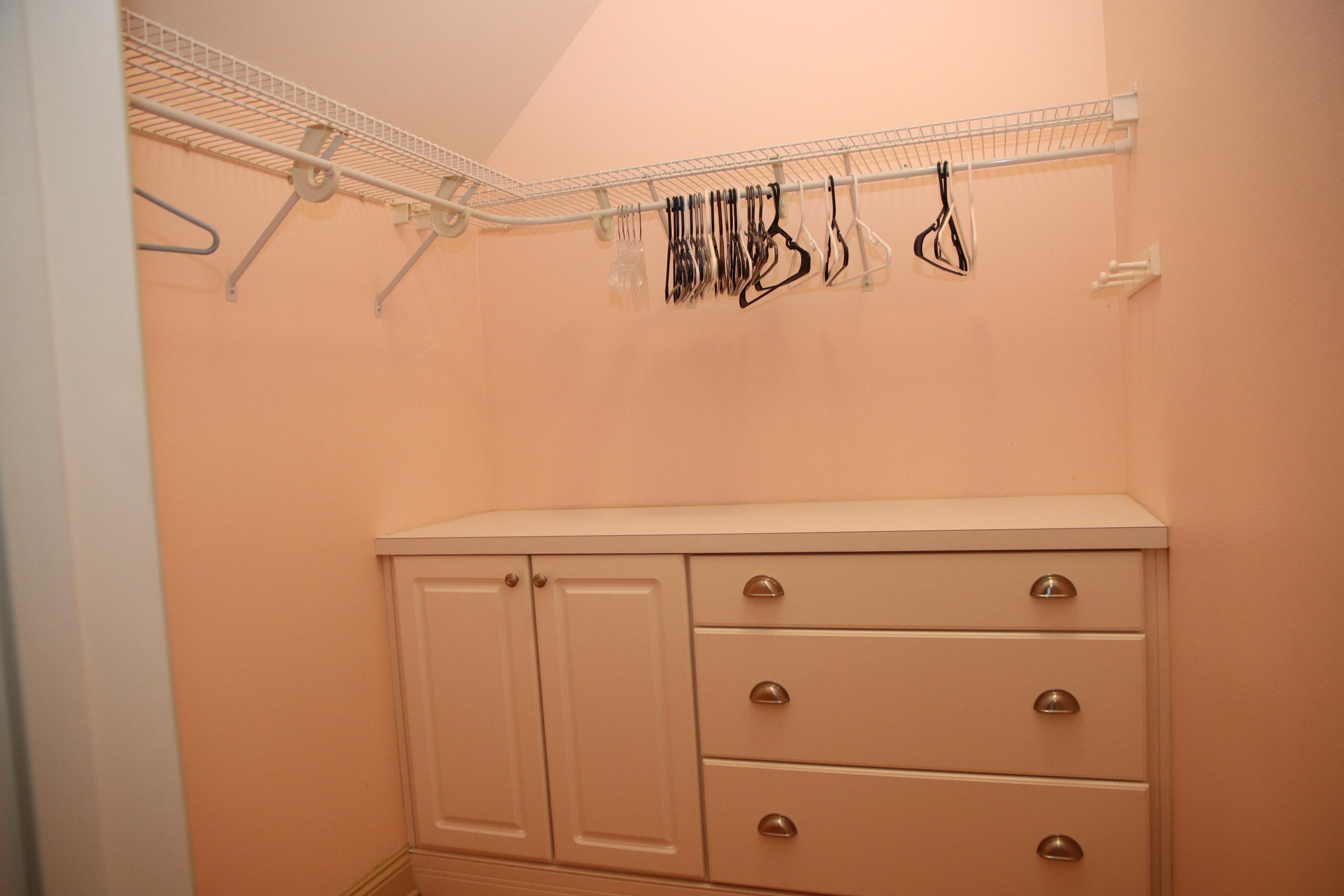 BOLTONS LANDING - Residential