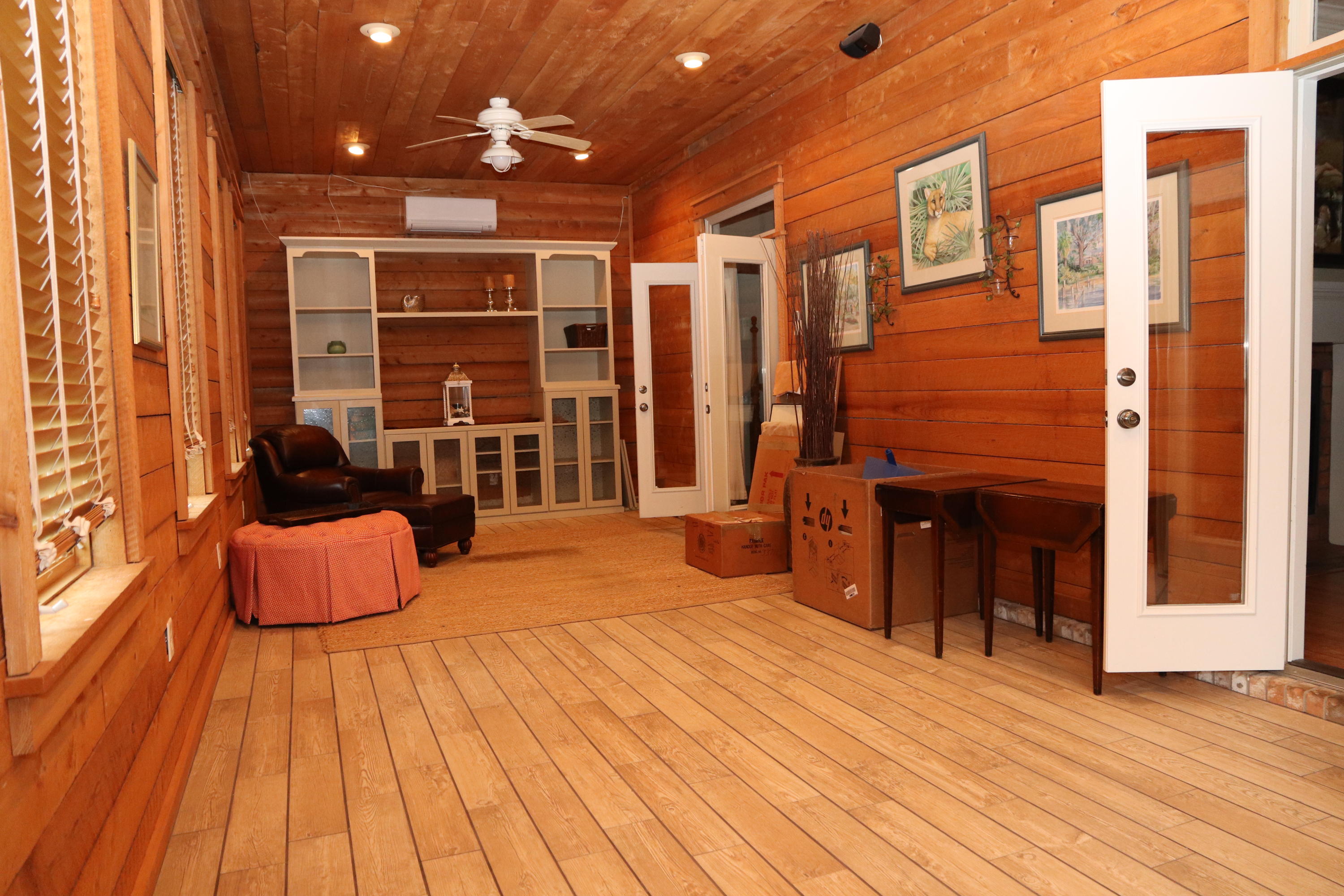 BOLTONS LANDING - Residential