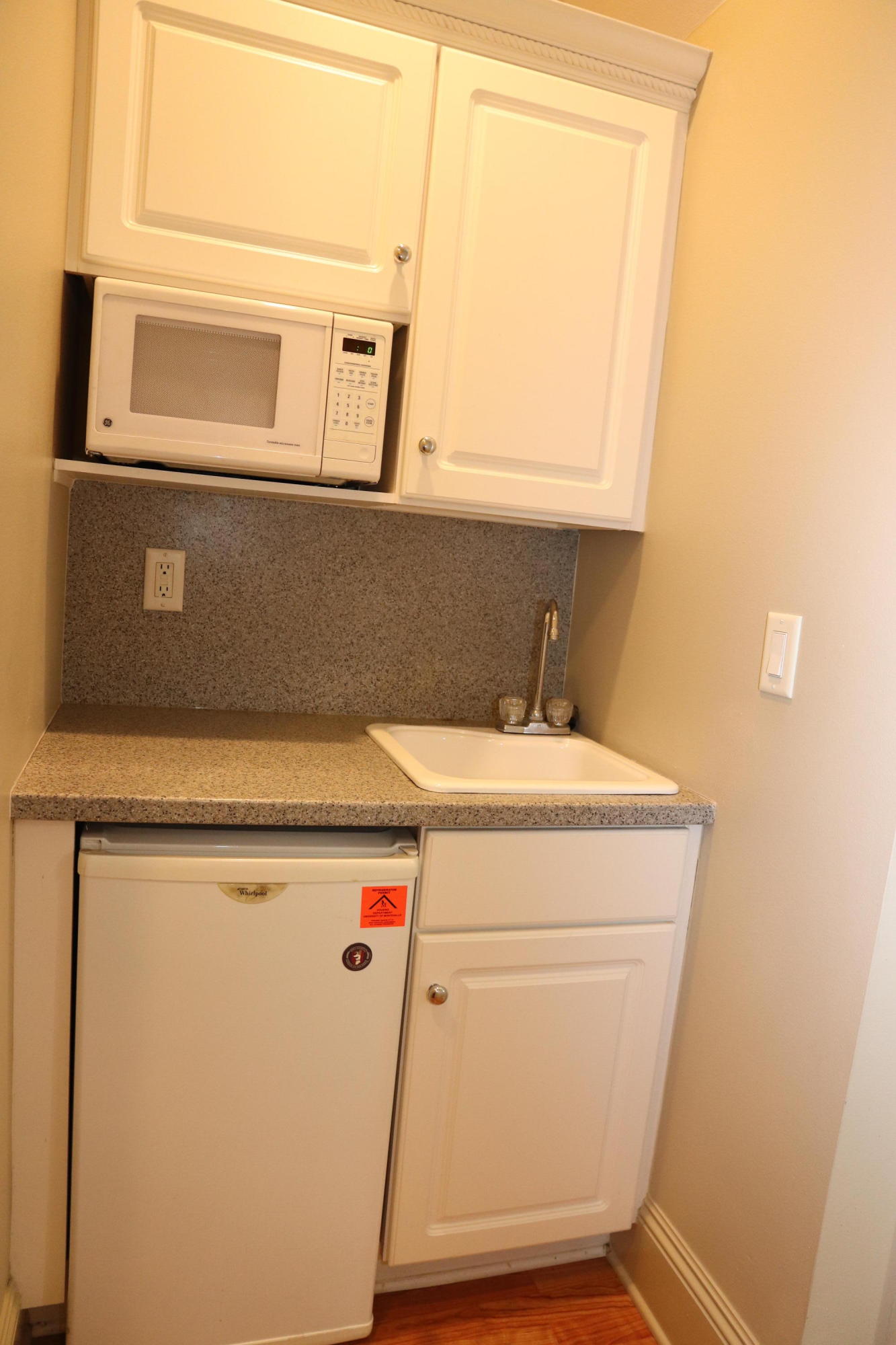 BOLTONS LANDING - Residential