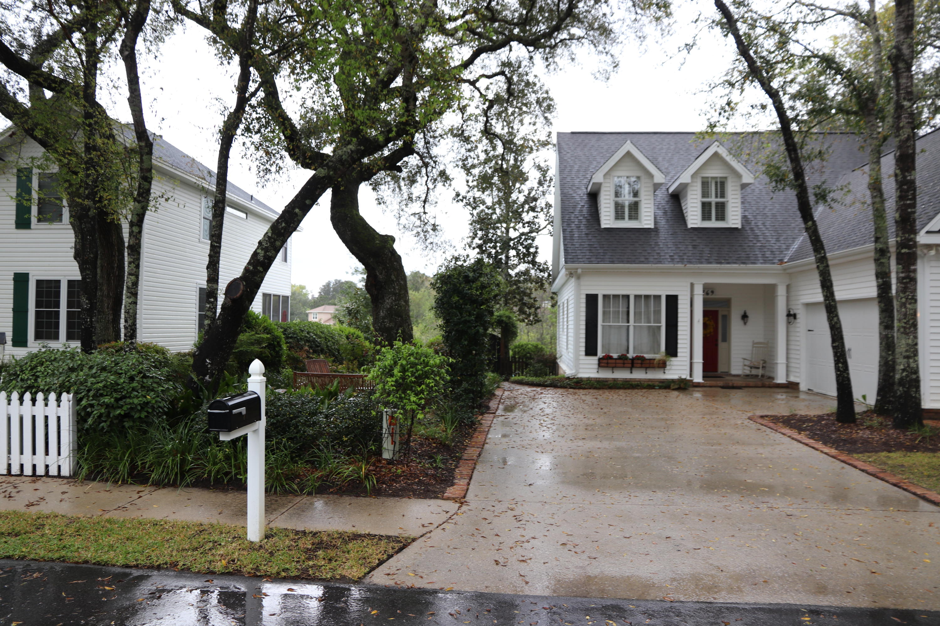 BOLTONS LANDING - Residential