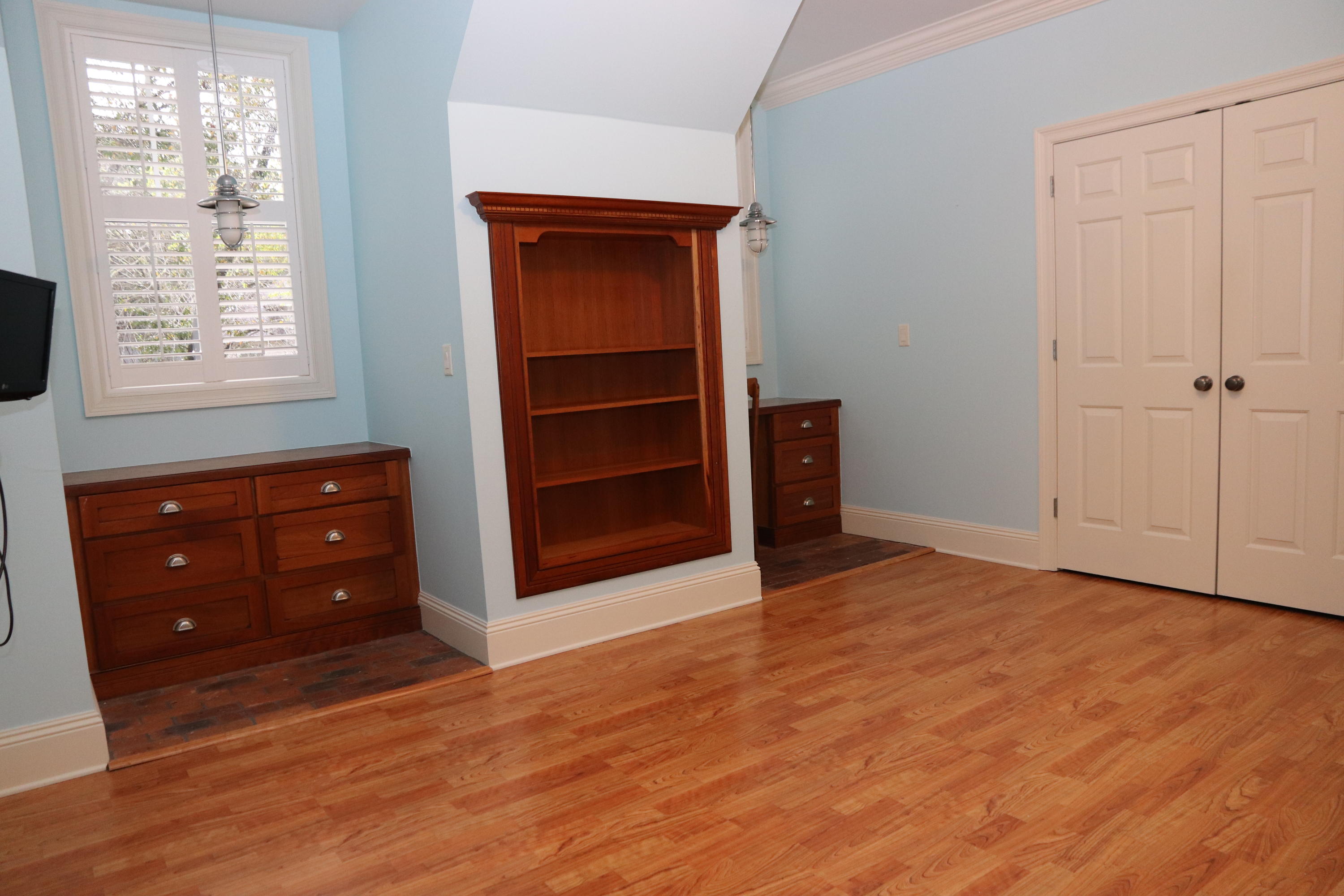 BOLTONS LANDING - Residential