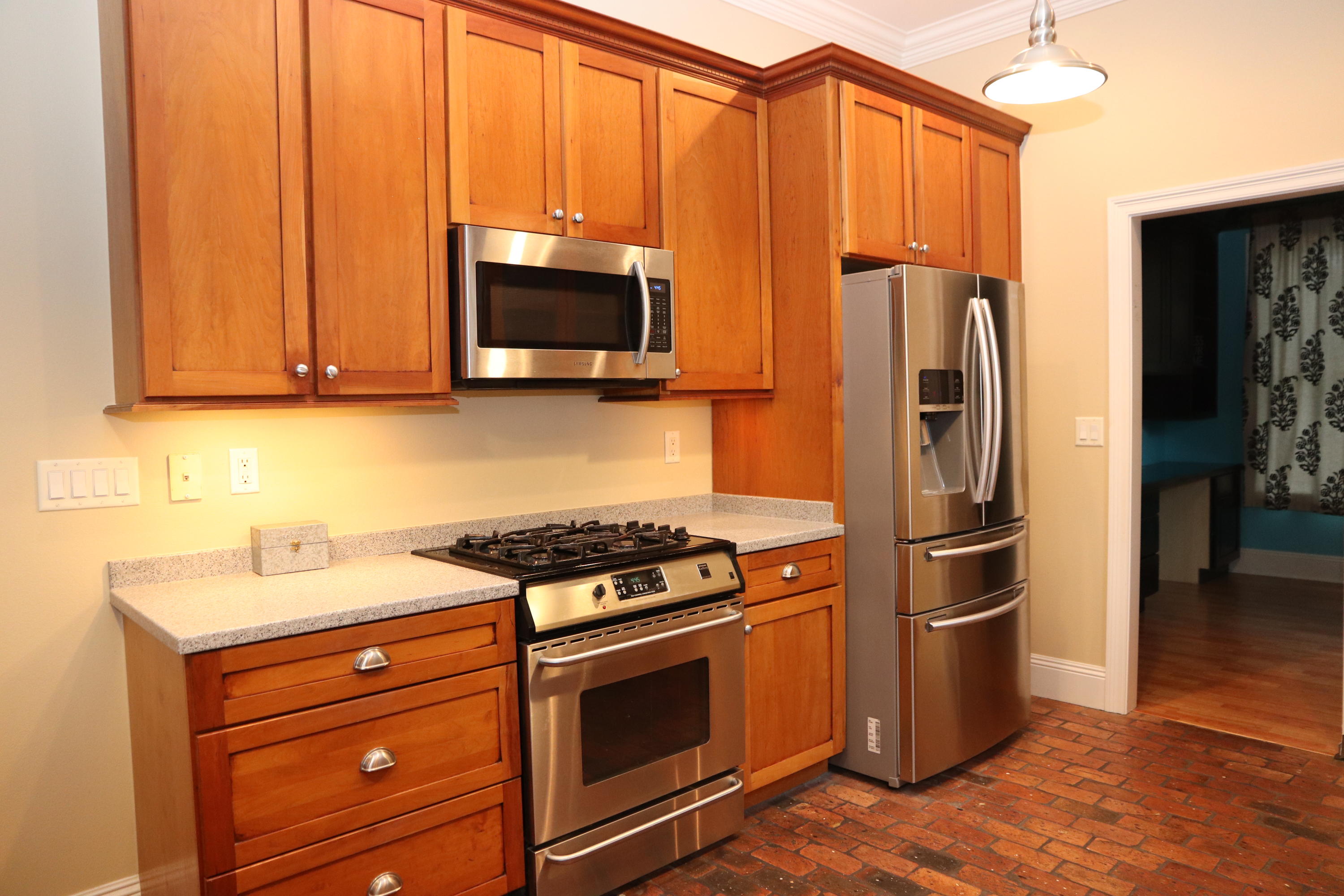 BOLTONS LANDING - Residential