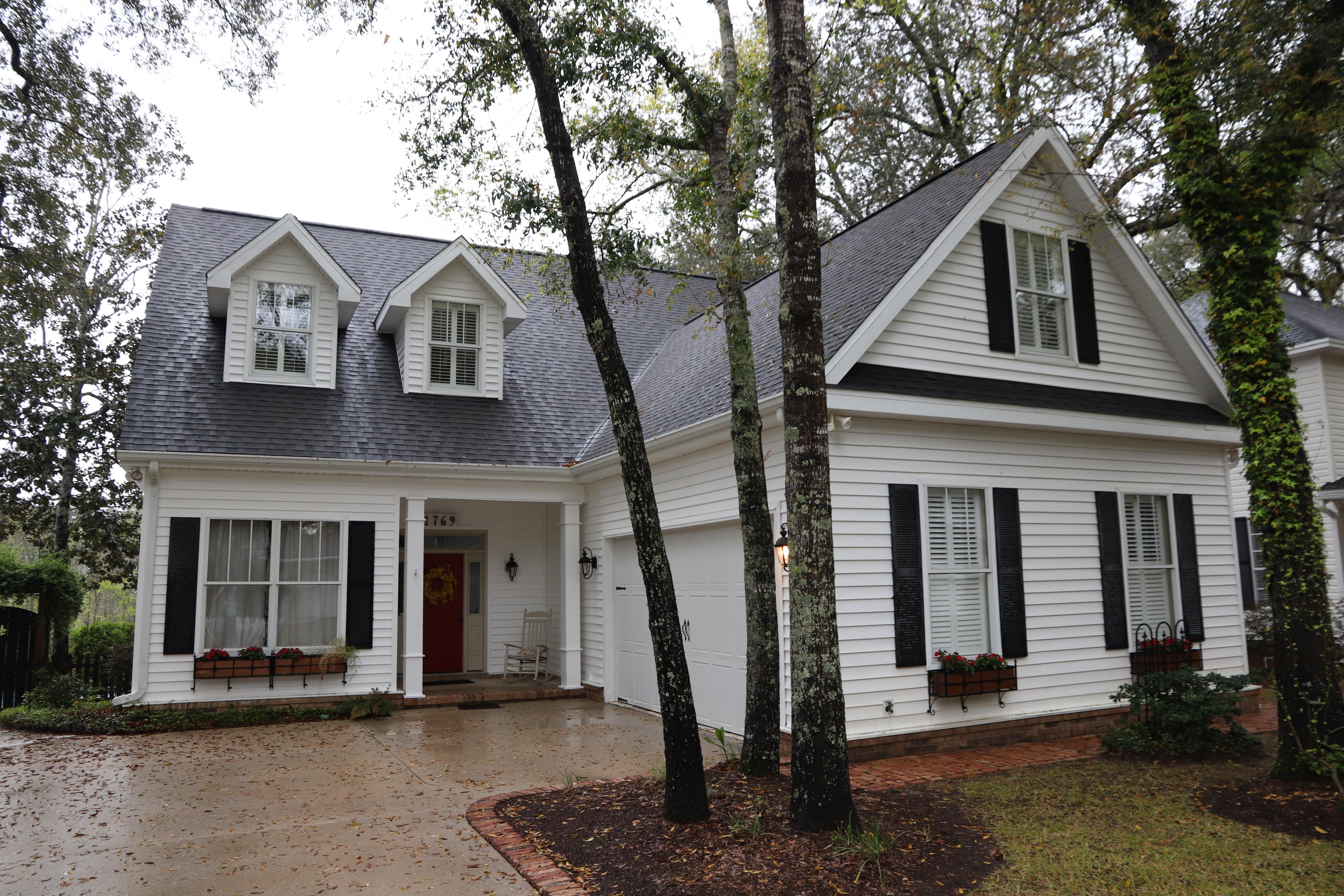 BOLTONS LANDING - Residential