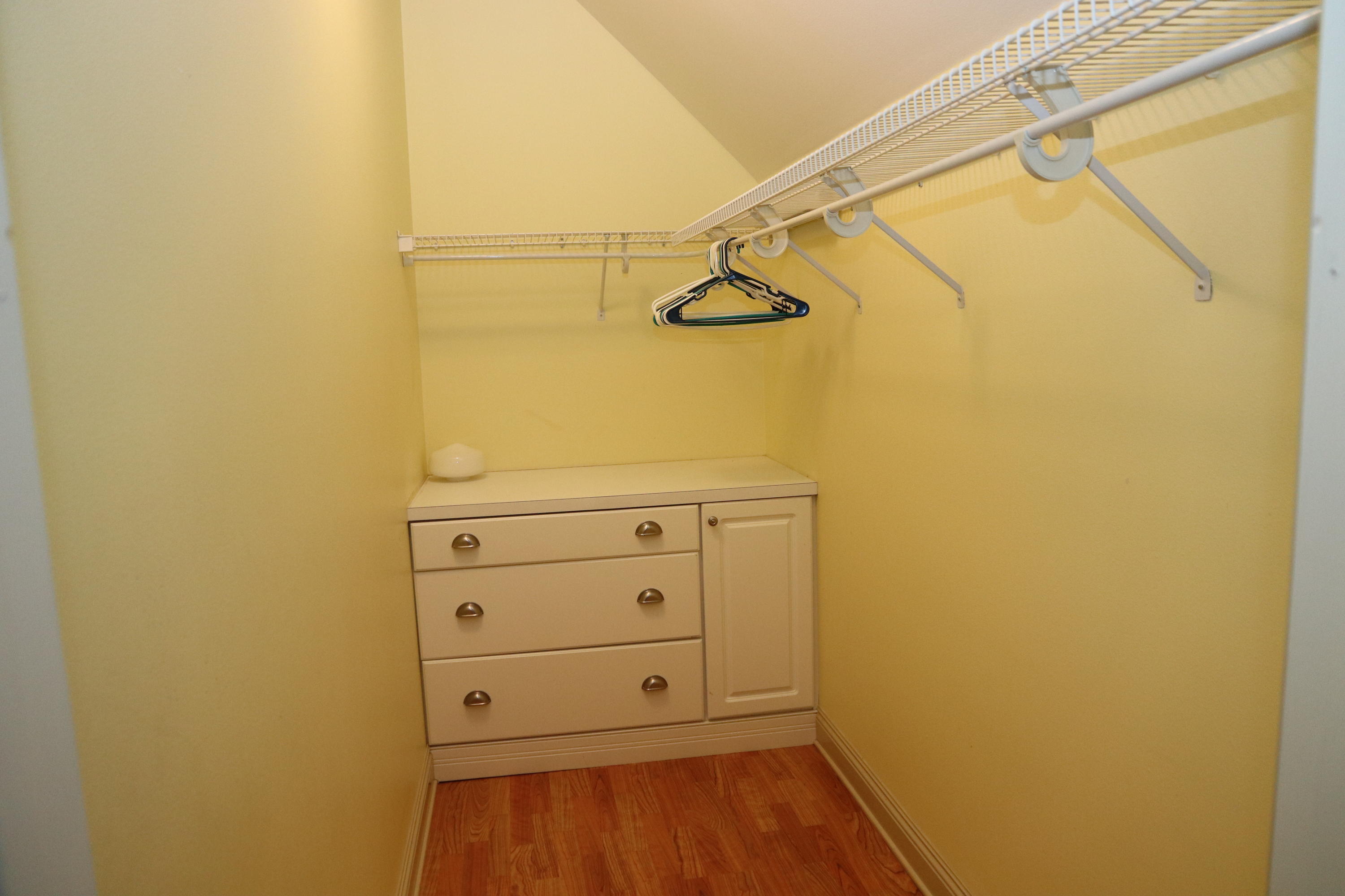 BOLTONS LANDING - Residential