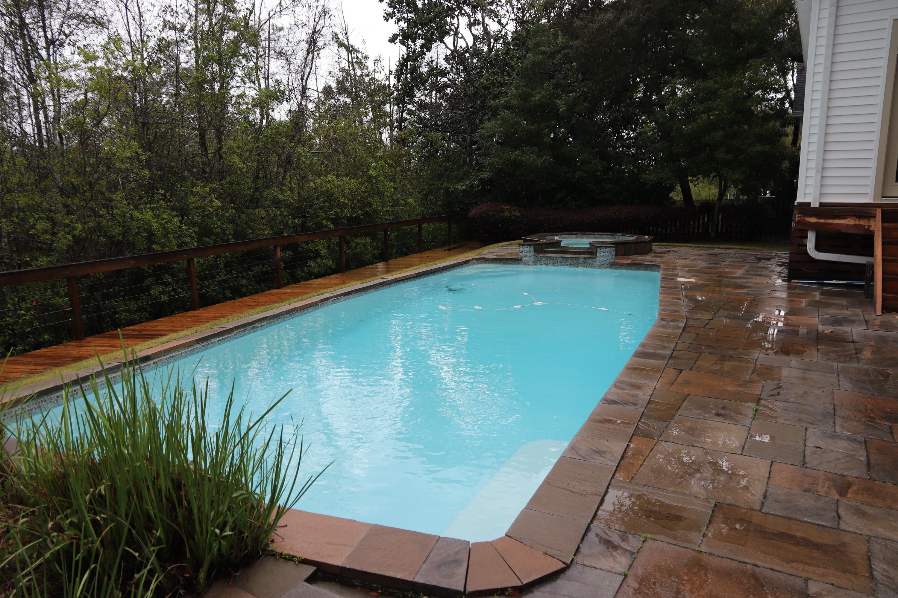 BOLTONS LANDING - Residential