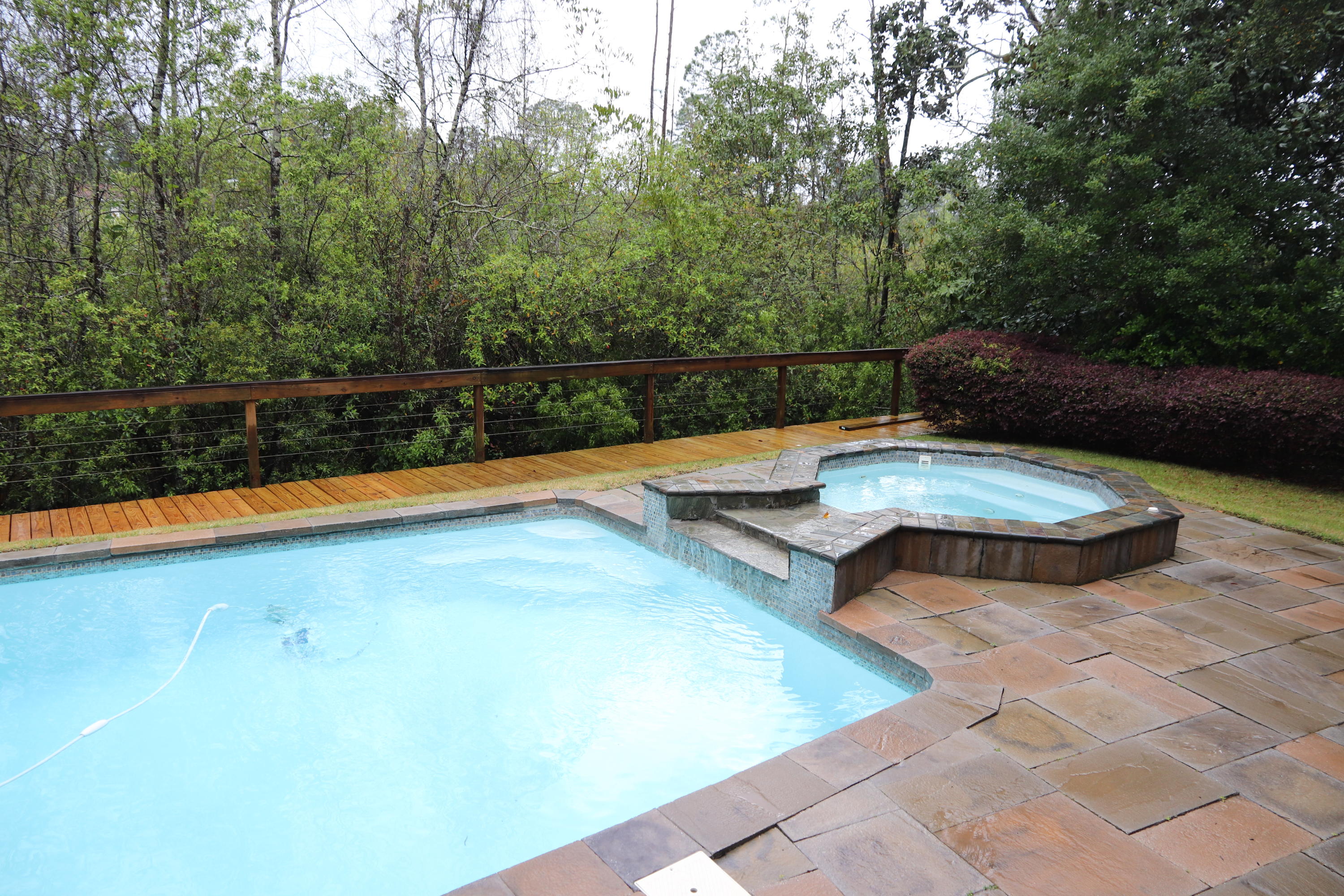 BOLTONS LANDING - Residential