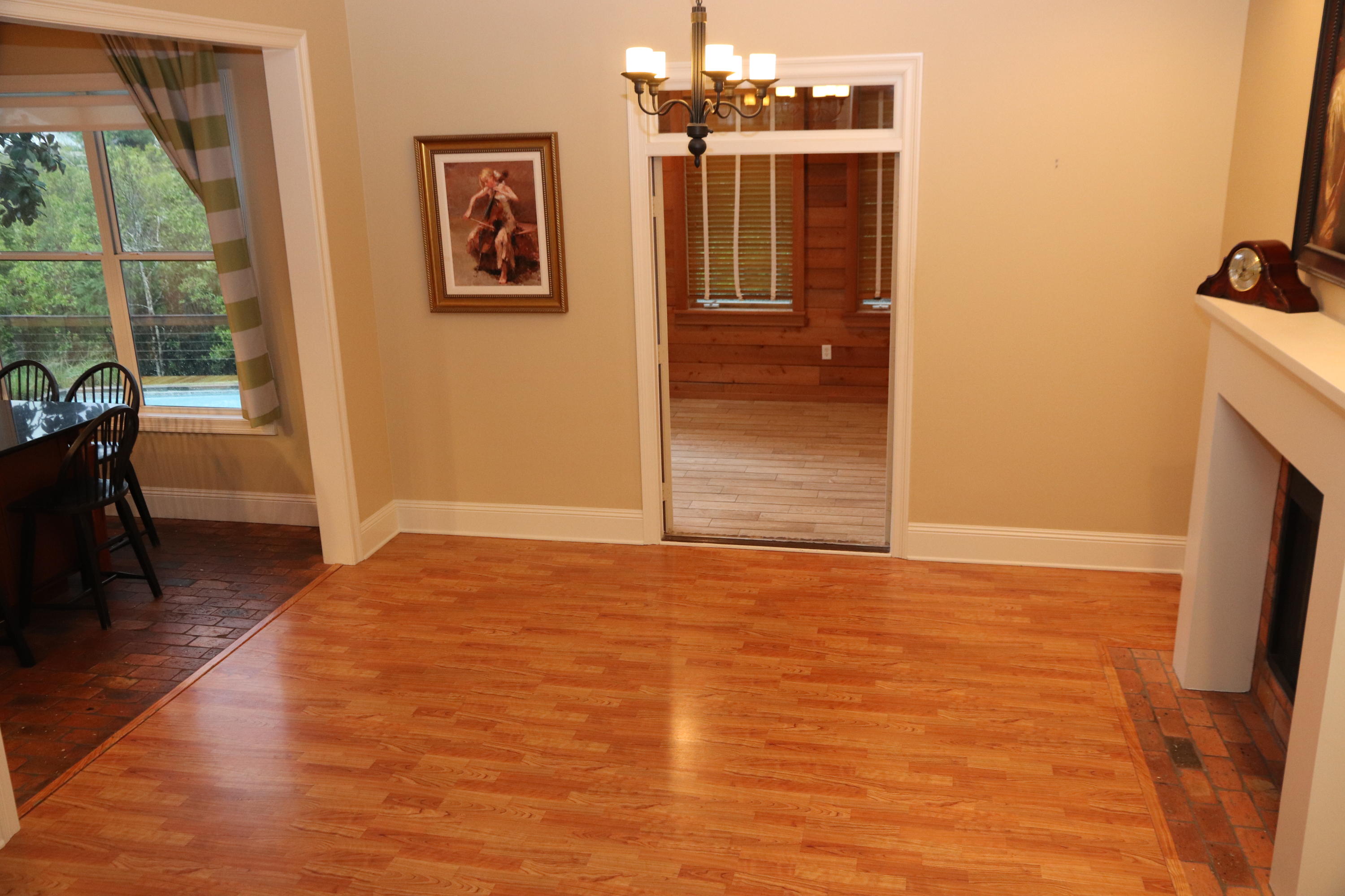 BOLTONS LANDING - Residential