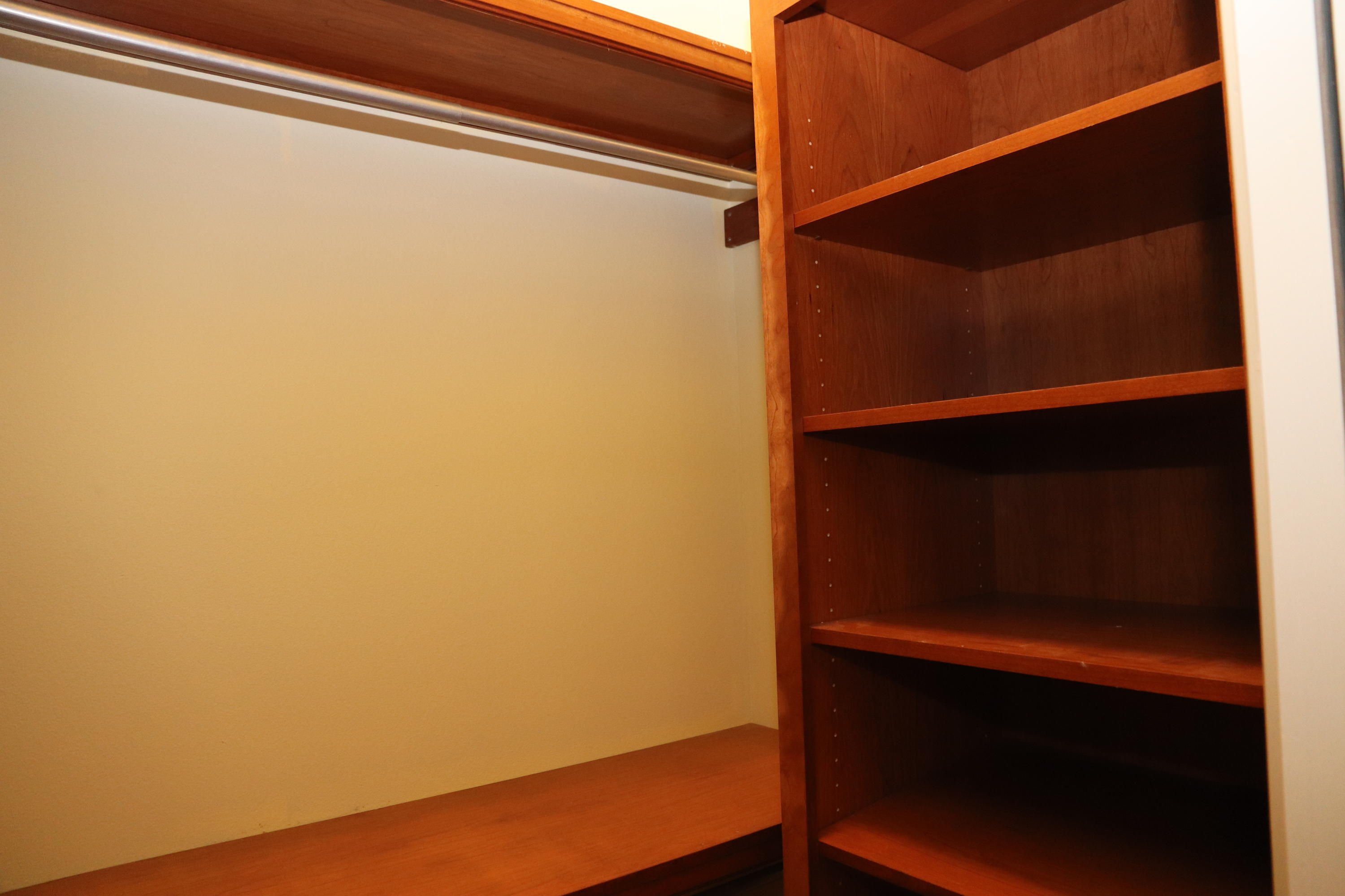 BOLTONS LANDING - Residential