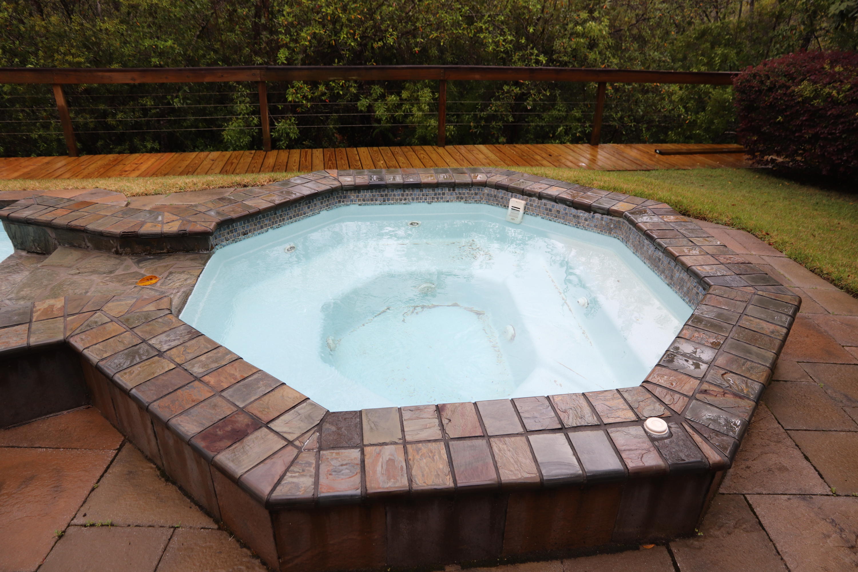 BOLTONS LANDING - Residential