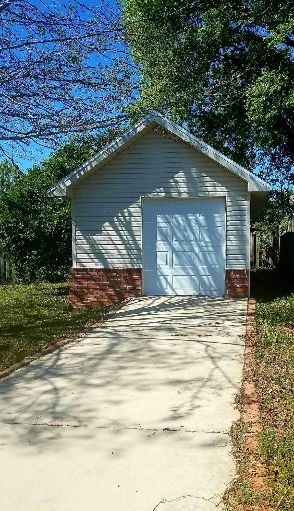 BAYOU POQUITO - Residential