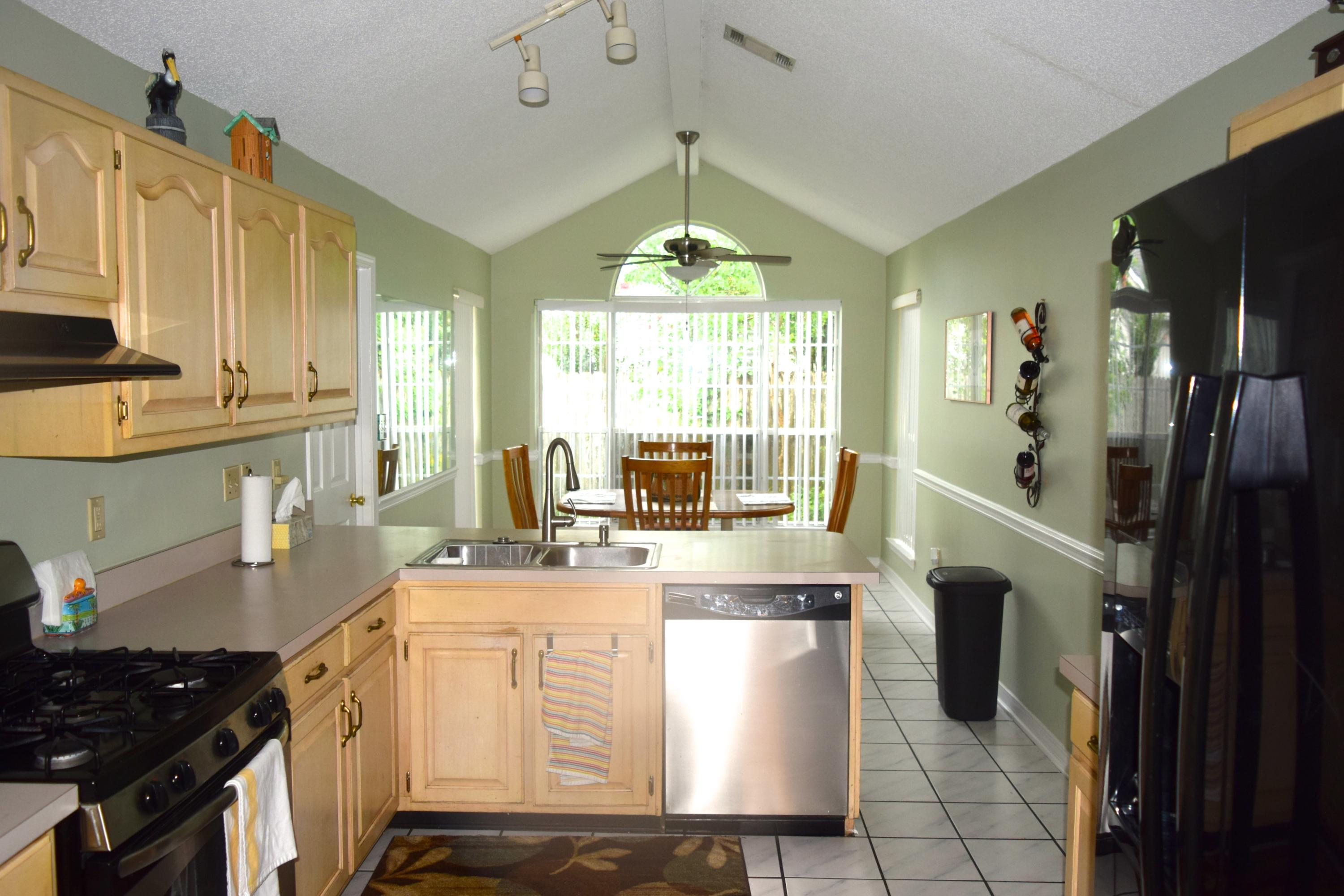 TIMBERLAKE ESTATES 1ST ADDN - Residential