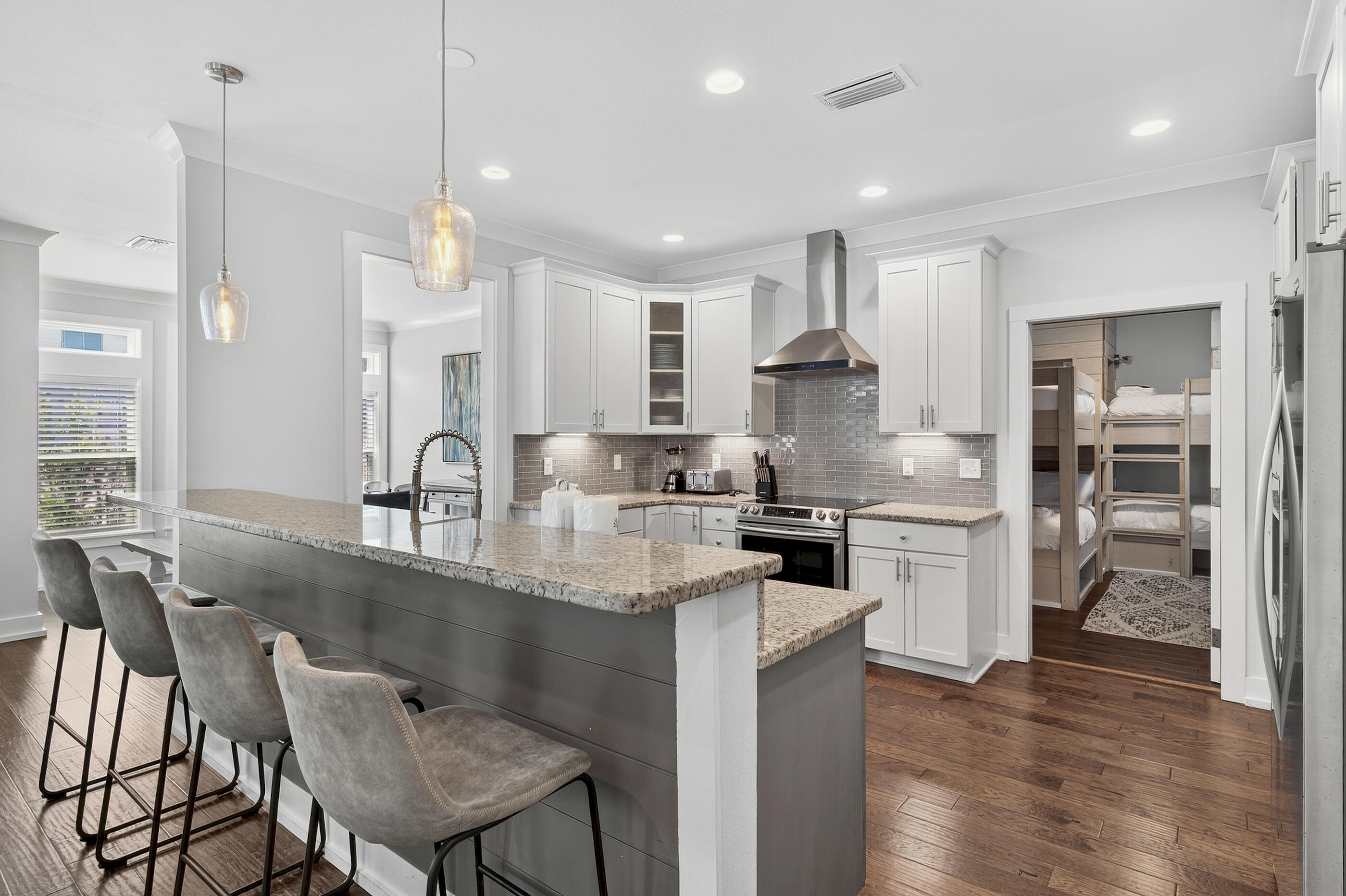 BEACH HIGHLAND 1ST ADD - Residential