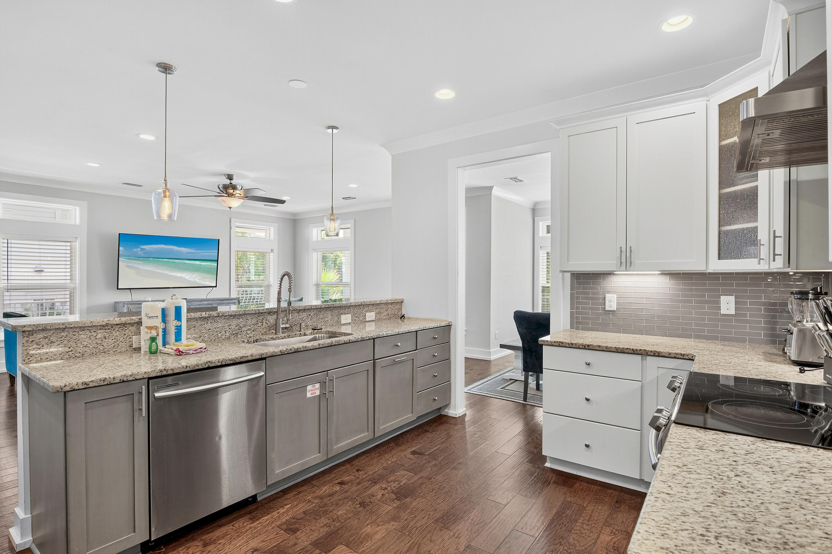 BEACH HIGHLAND 1ST ADD - Residential