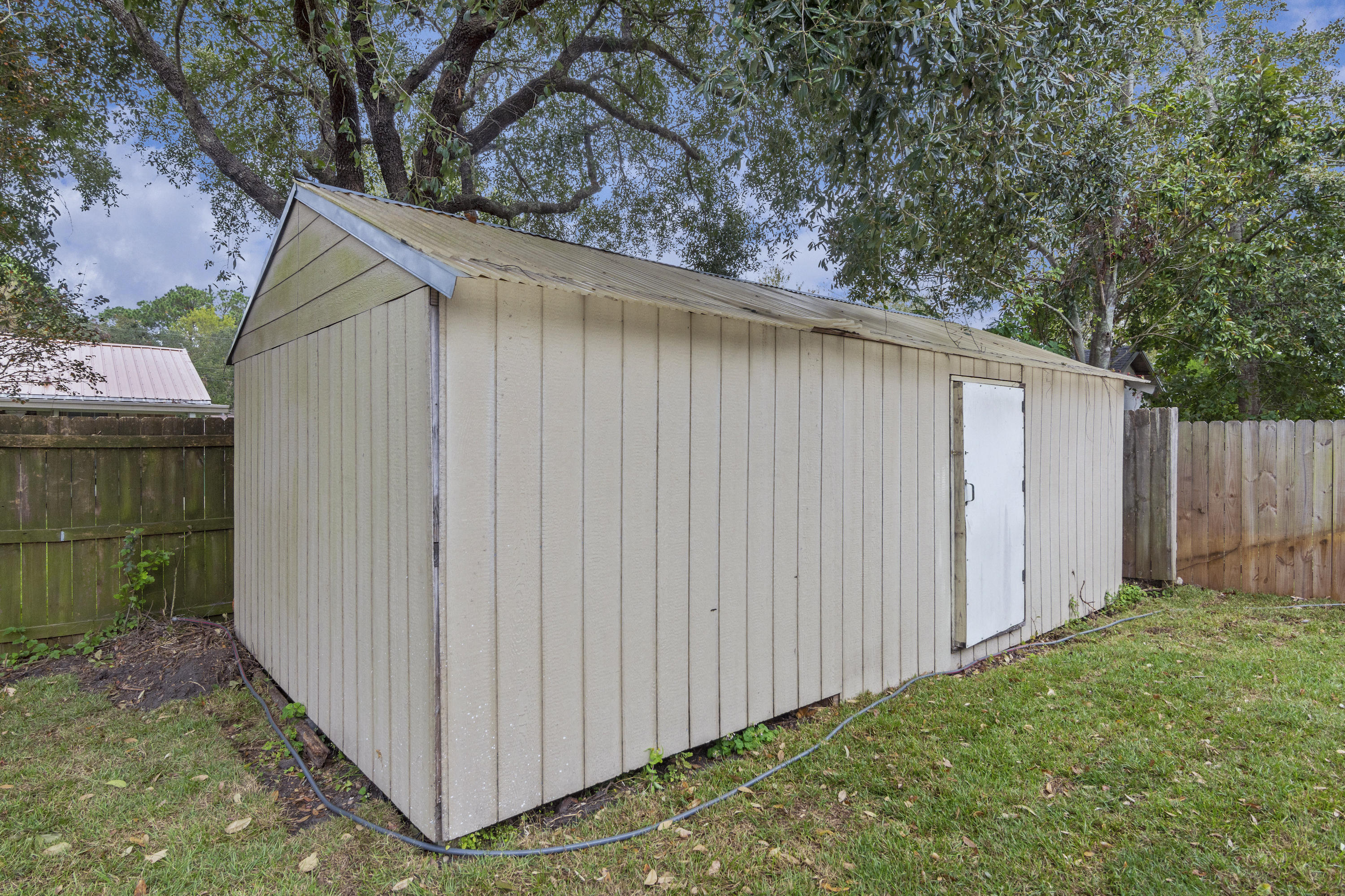 PINEDALE 1ST ADDN - Residential