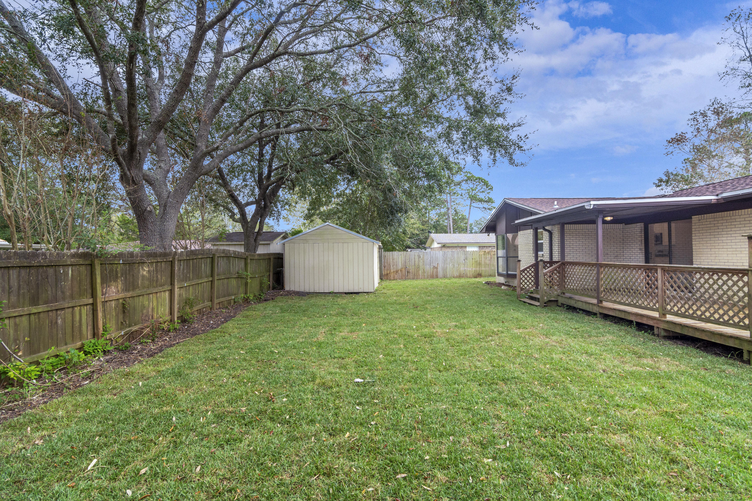 PINEDALE 1ST ADDN - Residential