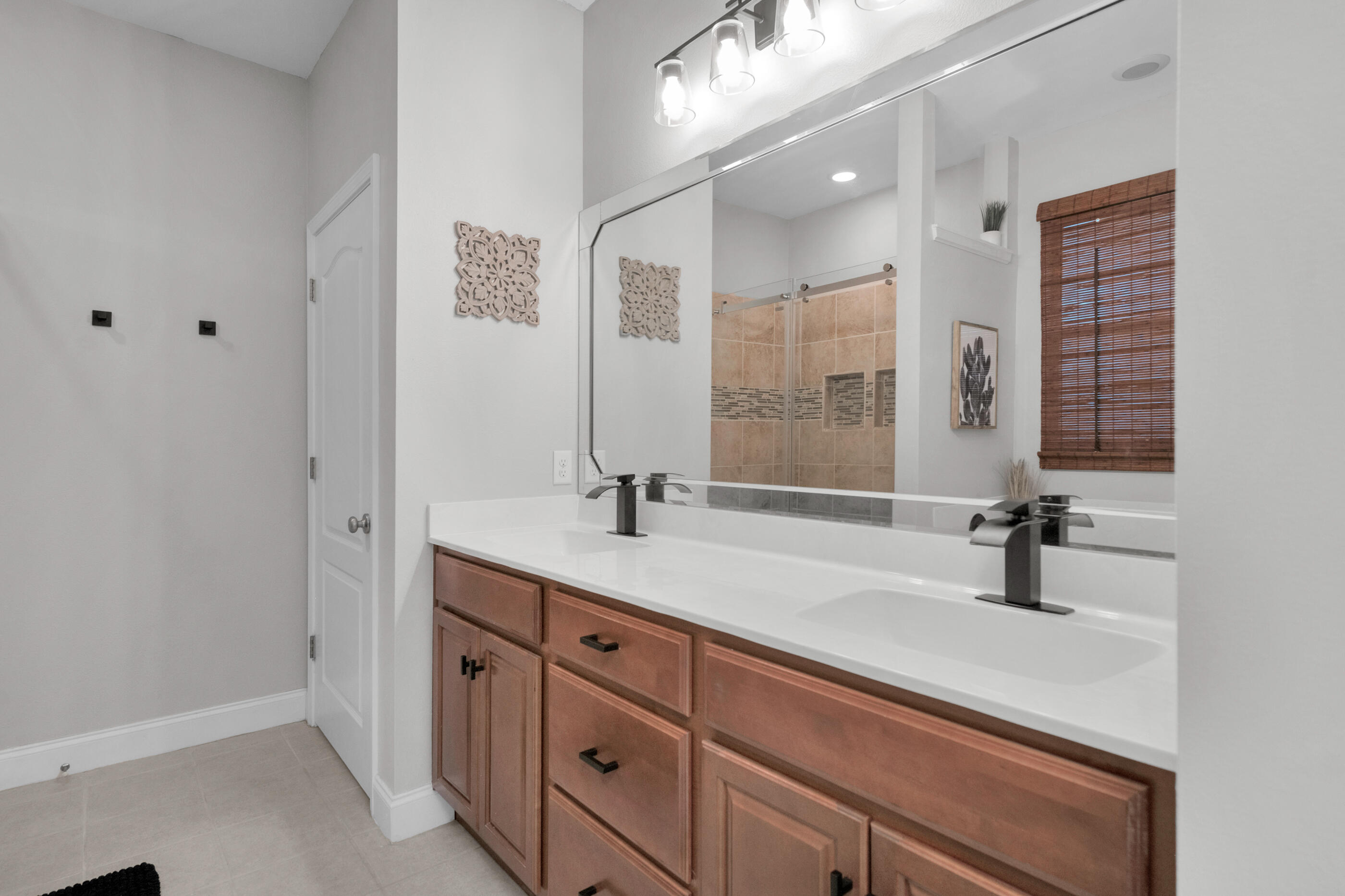 PAGE PLACE 2 - Residential