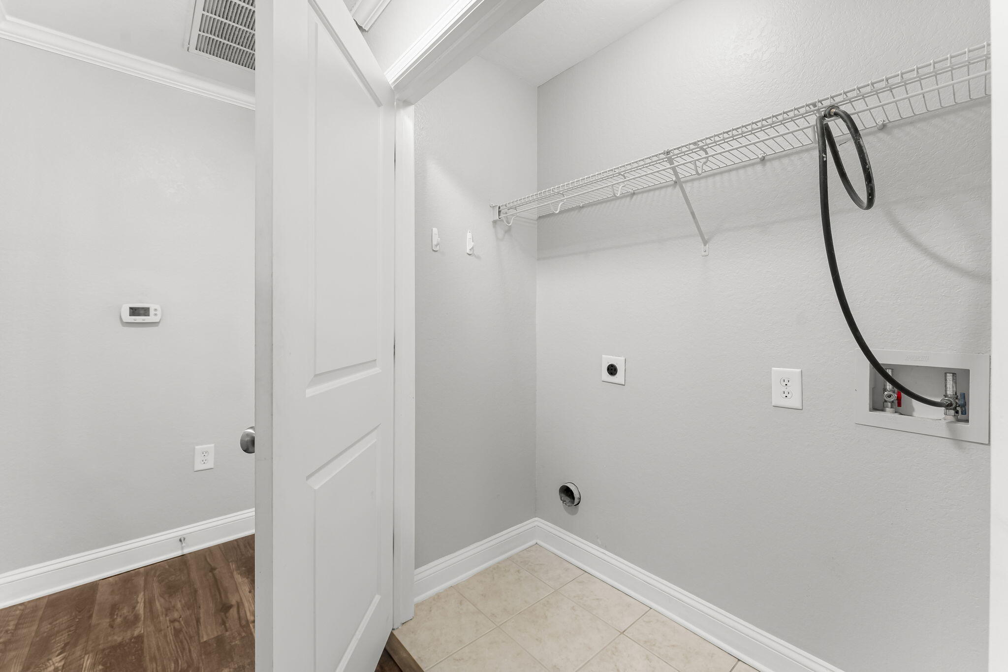 VERANDAS OF FREEPORT, THE - Residential Lease