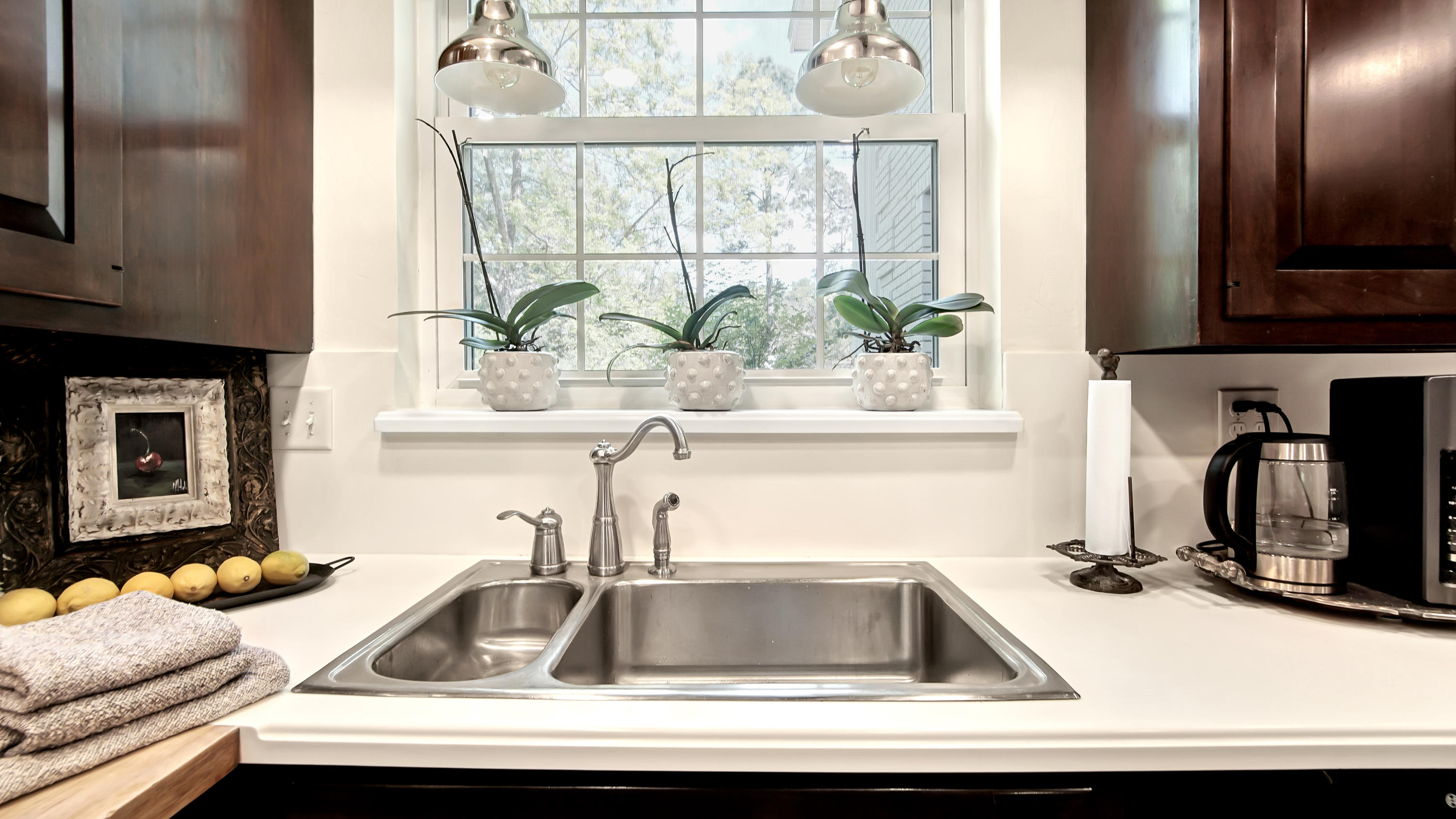 PINE SHORES - Residential