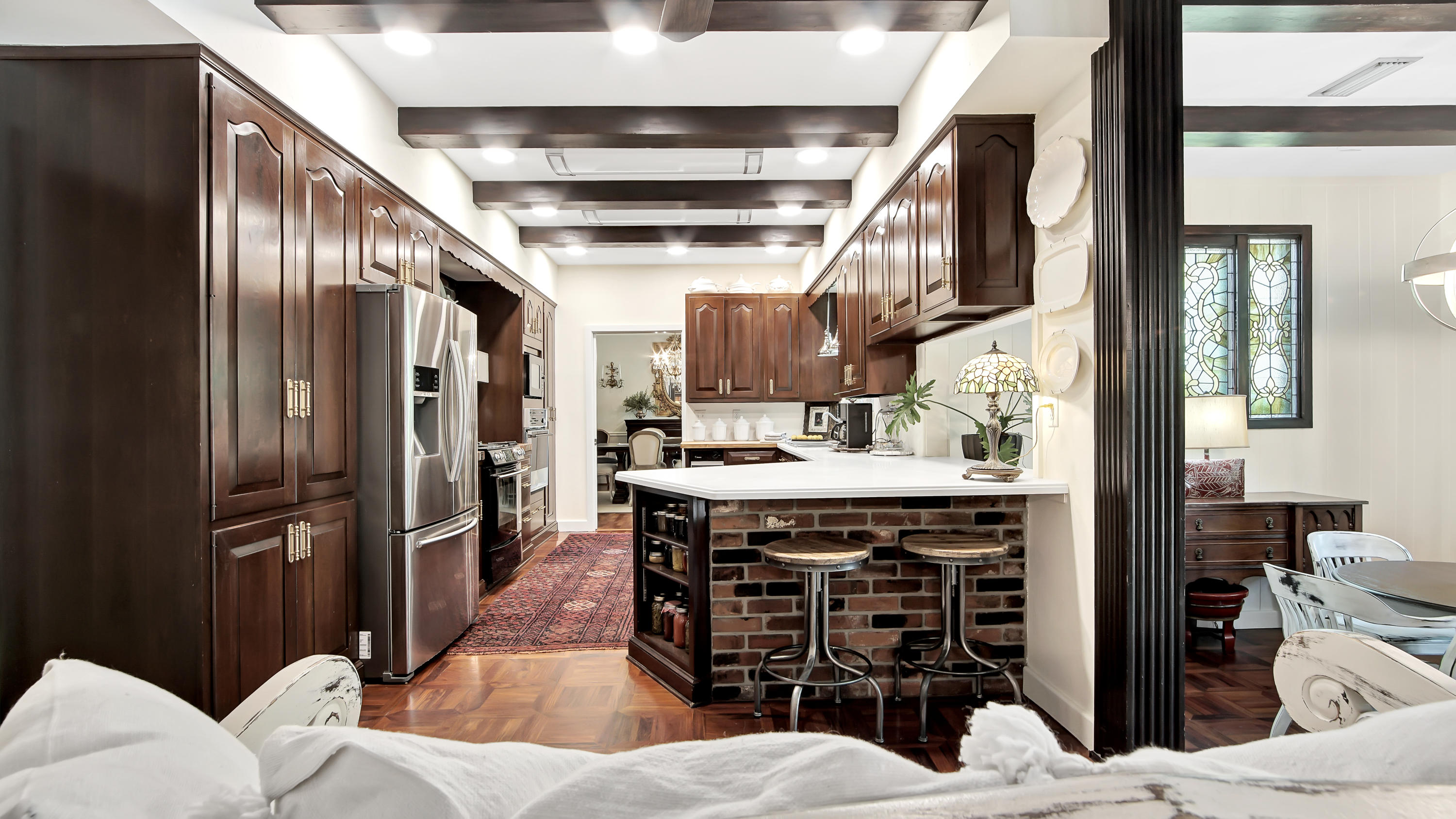 PINE SHORES - Residential