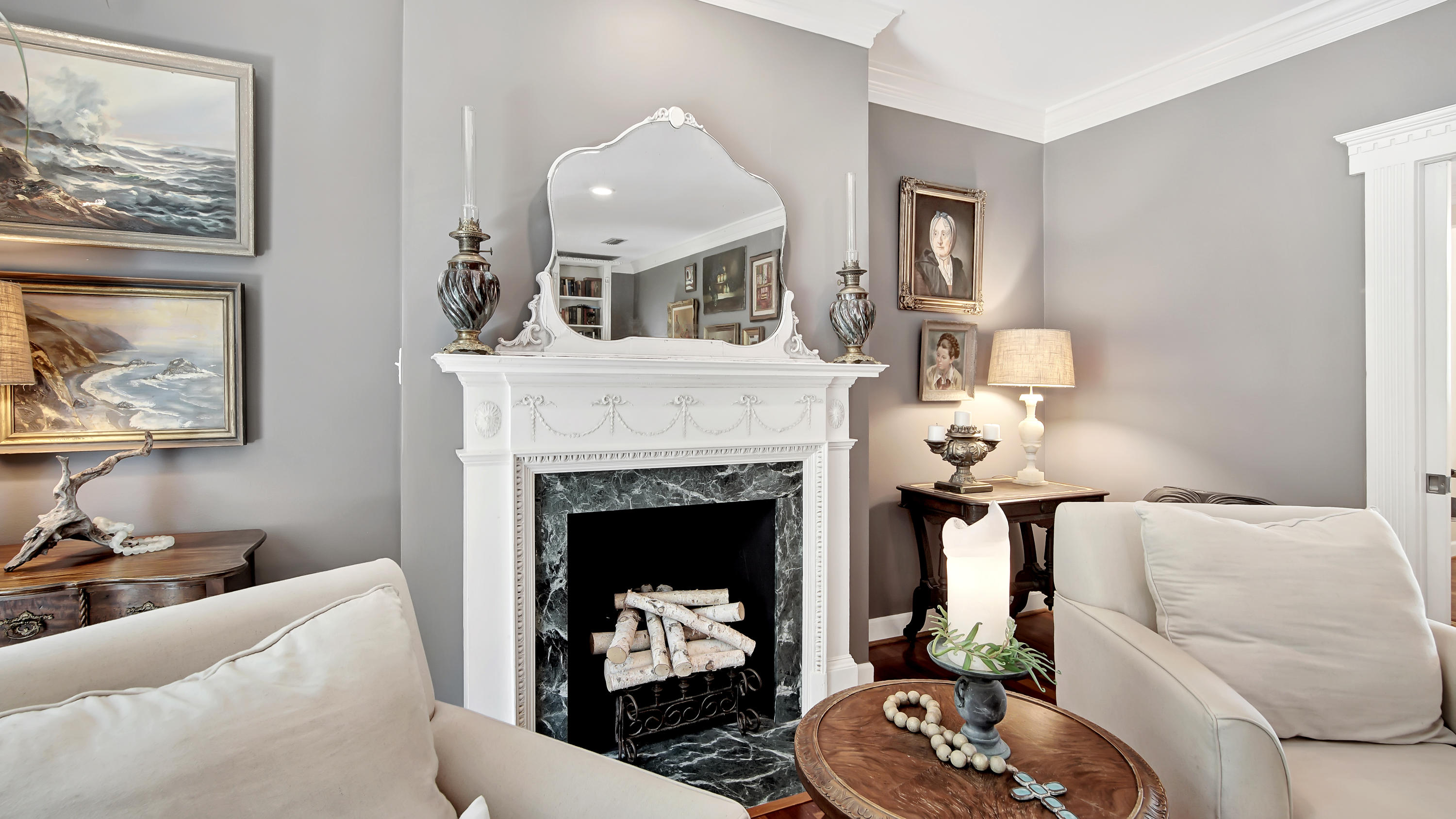 PINE SHORES - Residential