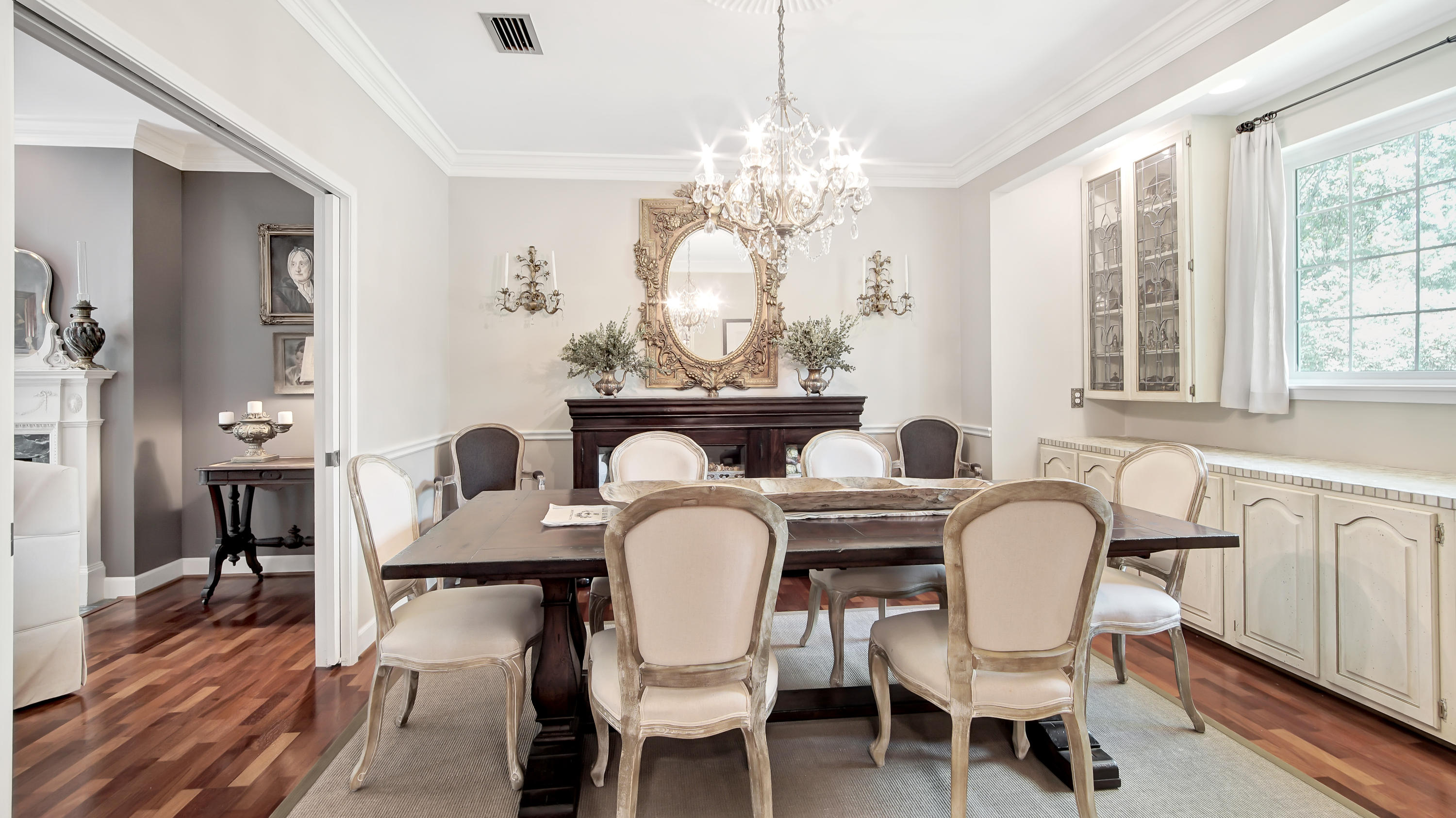 PINE SHORES - Residential