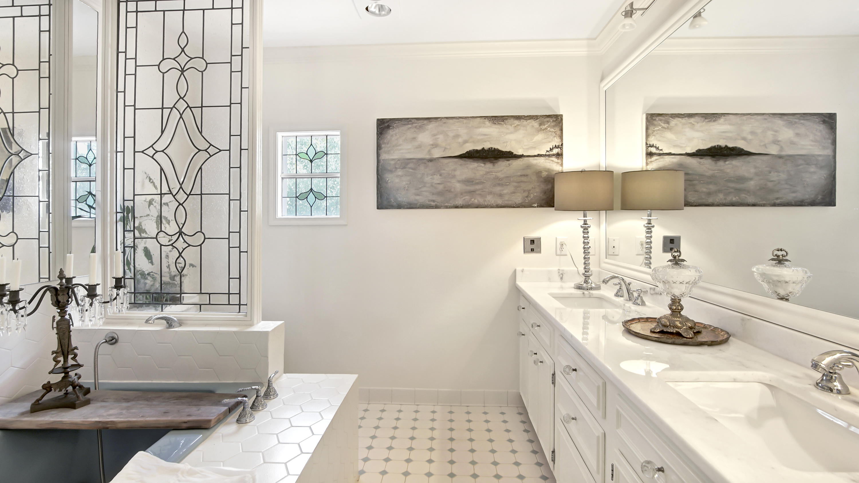 PINE SHORES - Residential