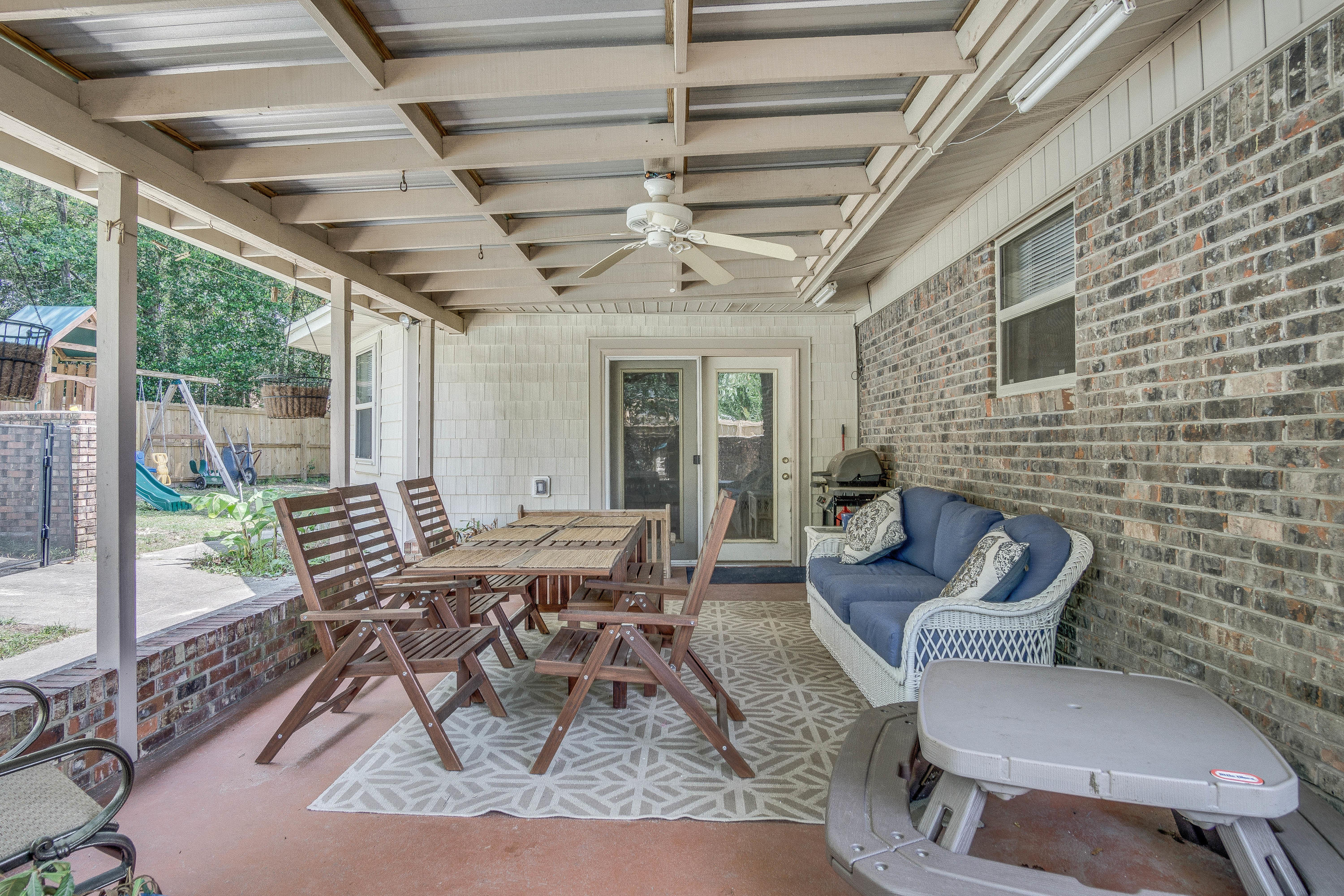 EDGEWATER VILLAGE NORTH - Residential