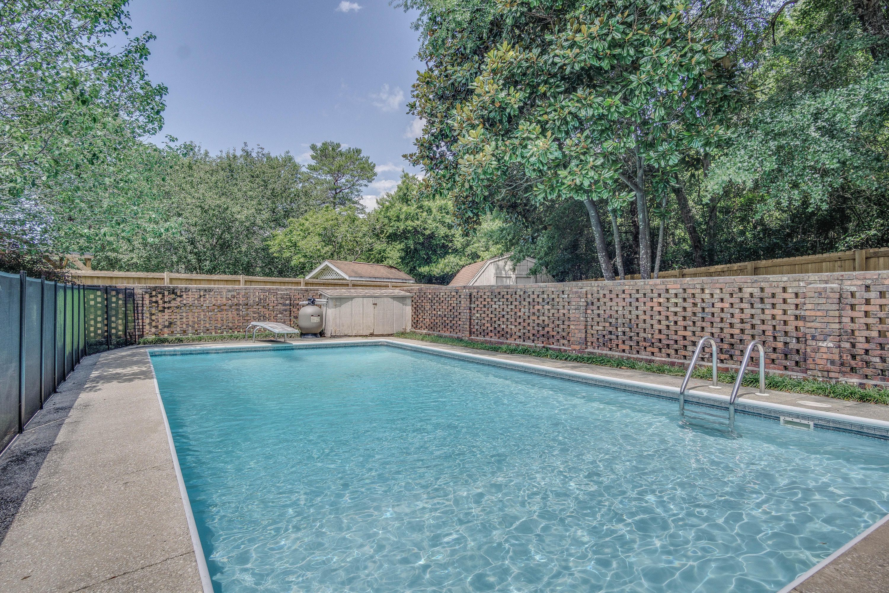 EDGEWATER VILLAGE NORTH - Residential