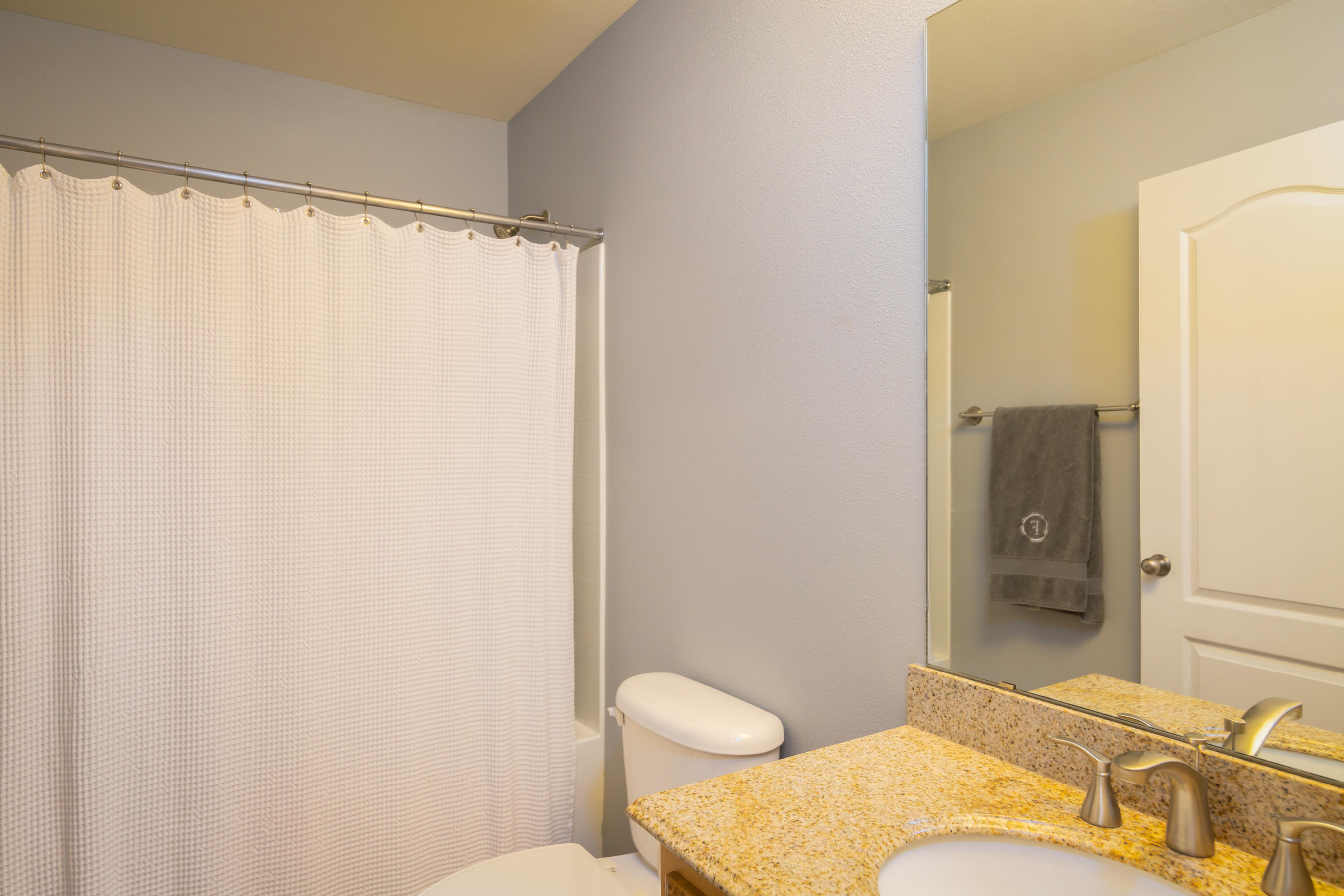 HOLLEY BY THE SEA - Residential