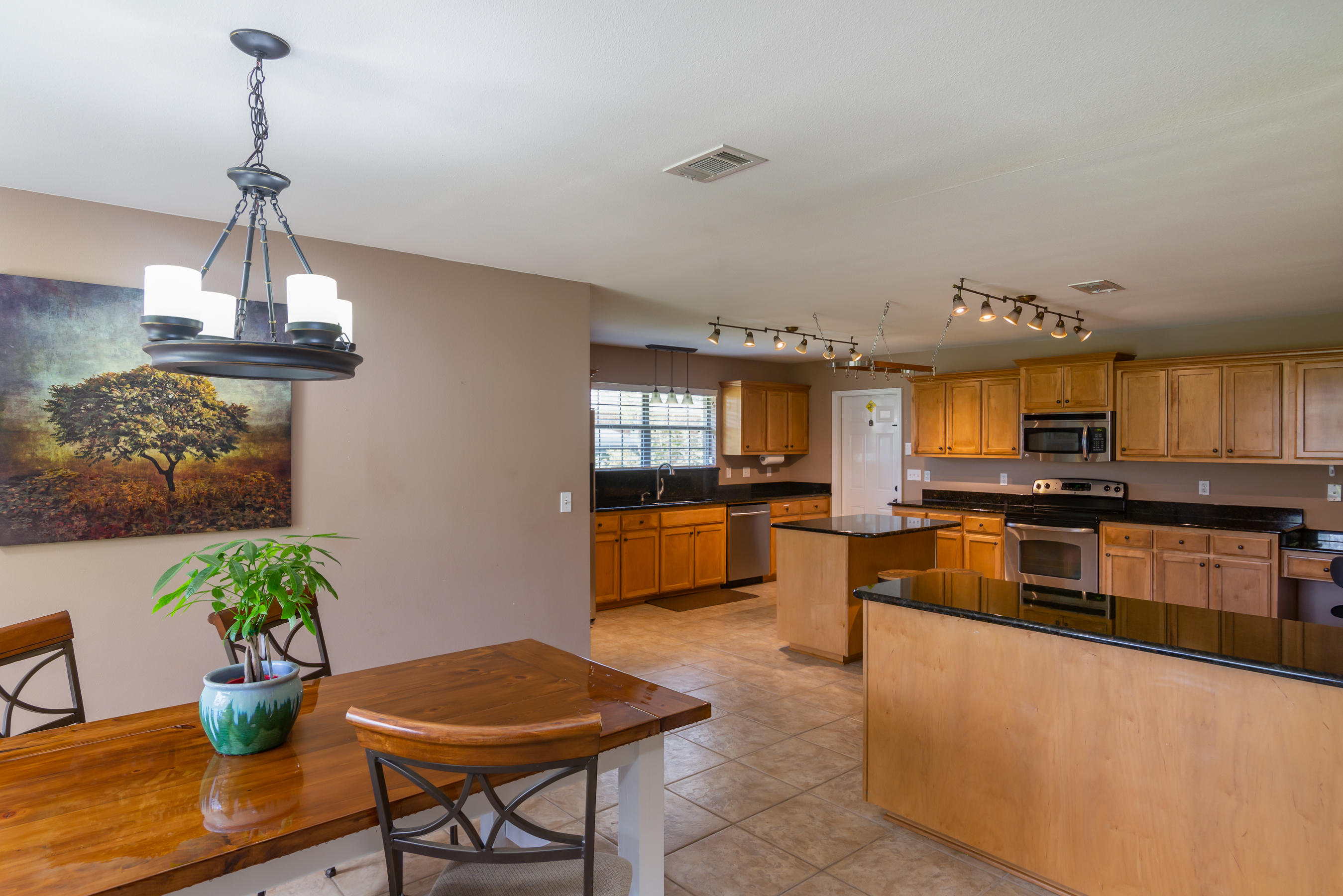 HOLLEY BY THE SEA - Residential