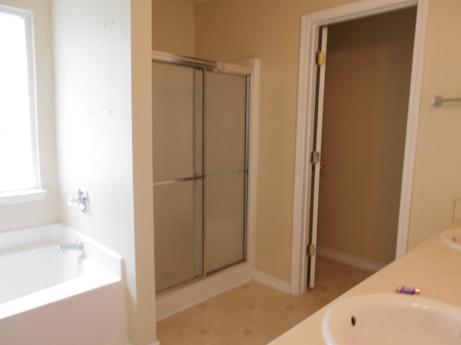 COUNTRYVIEW ESTATES 9TH ADDN - Residential