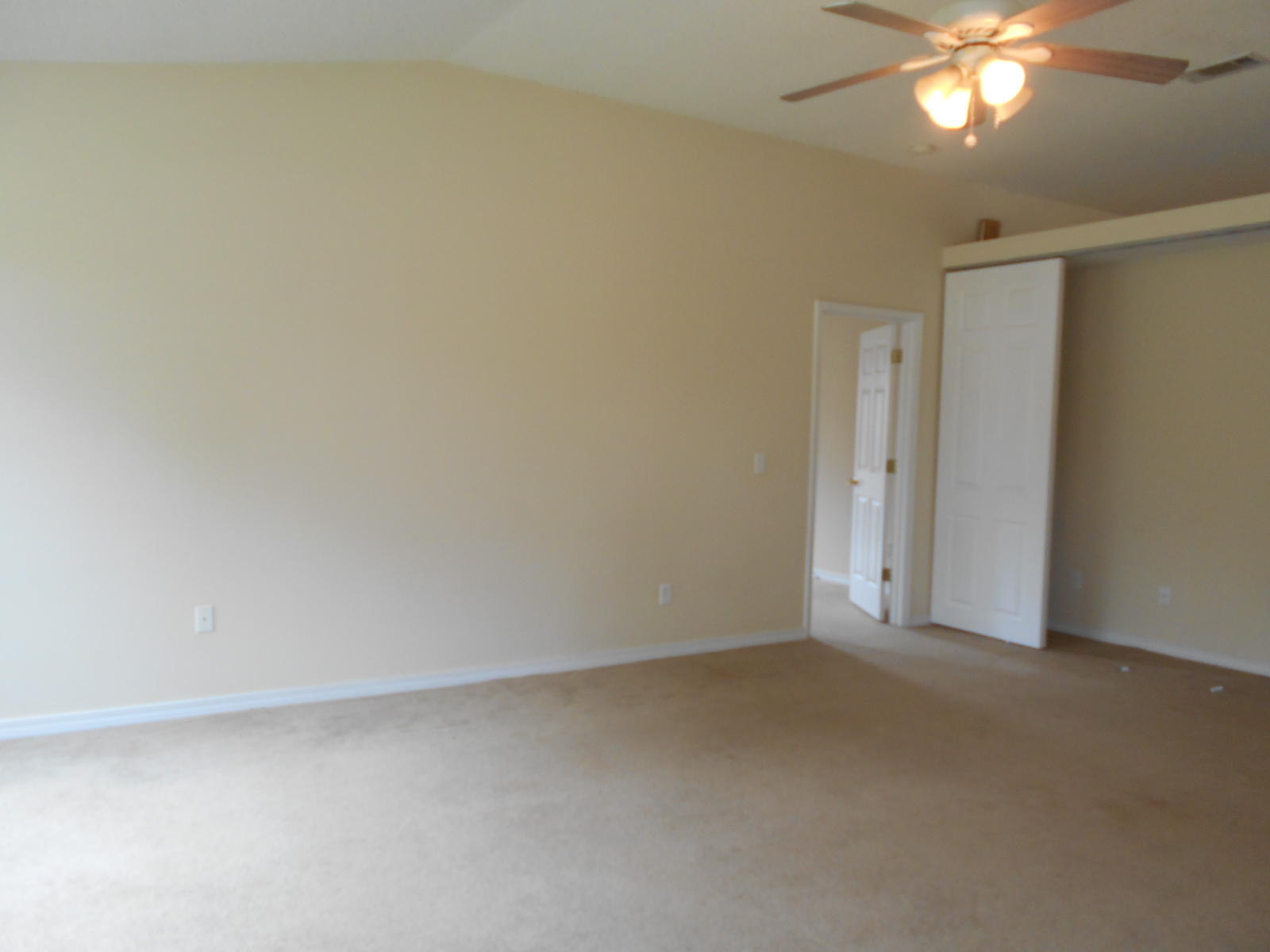 COUNTRYVIEW ESTATES 9TH ADDN - Residential