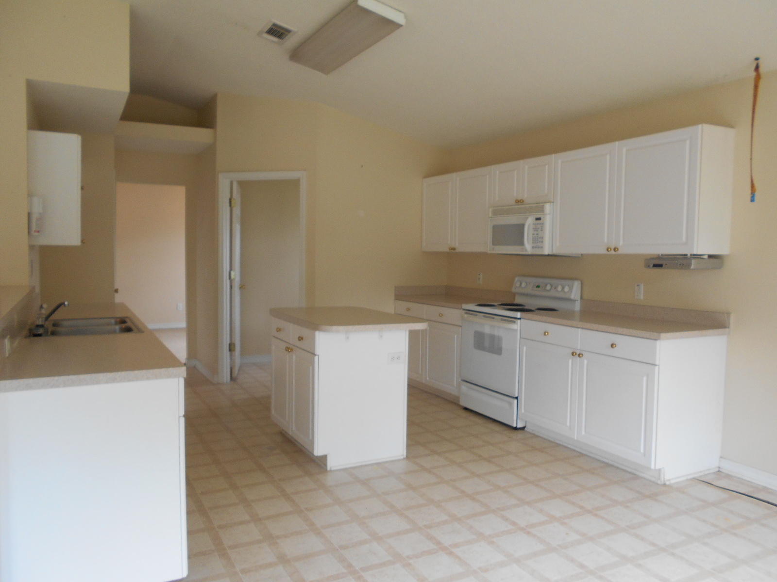 COUNTRYVIEW ESTATES 9TH ADDN - Residential