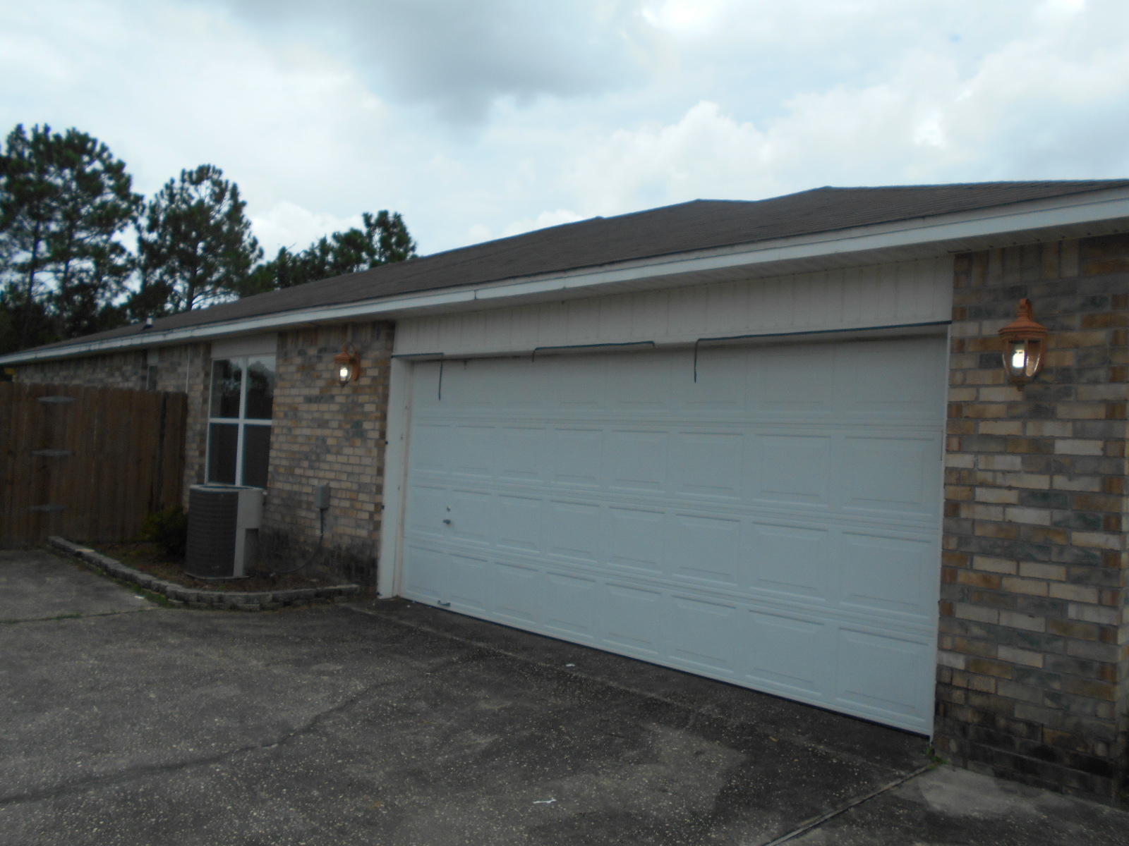 COUNTRYVIEW ESTATES 9TH ADDN - Residential