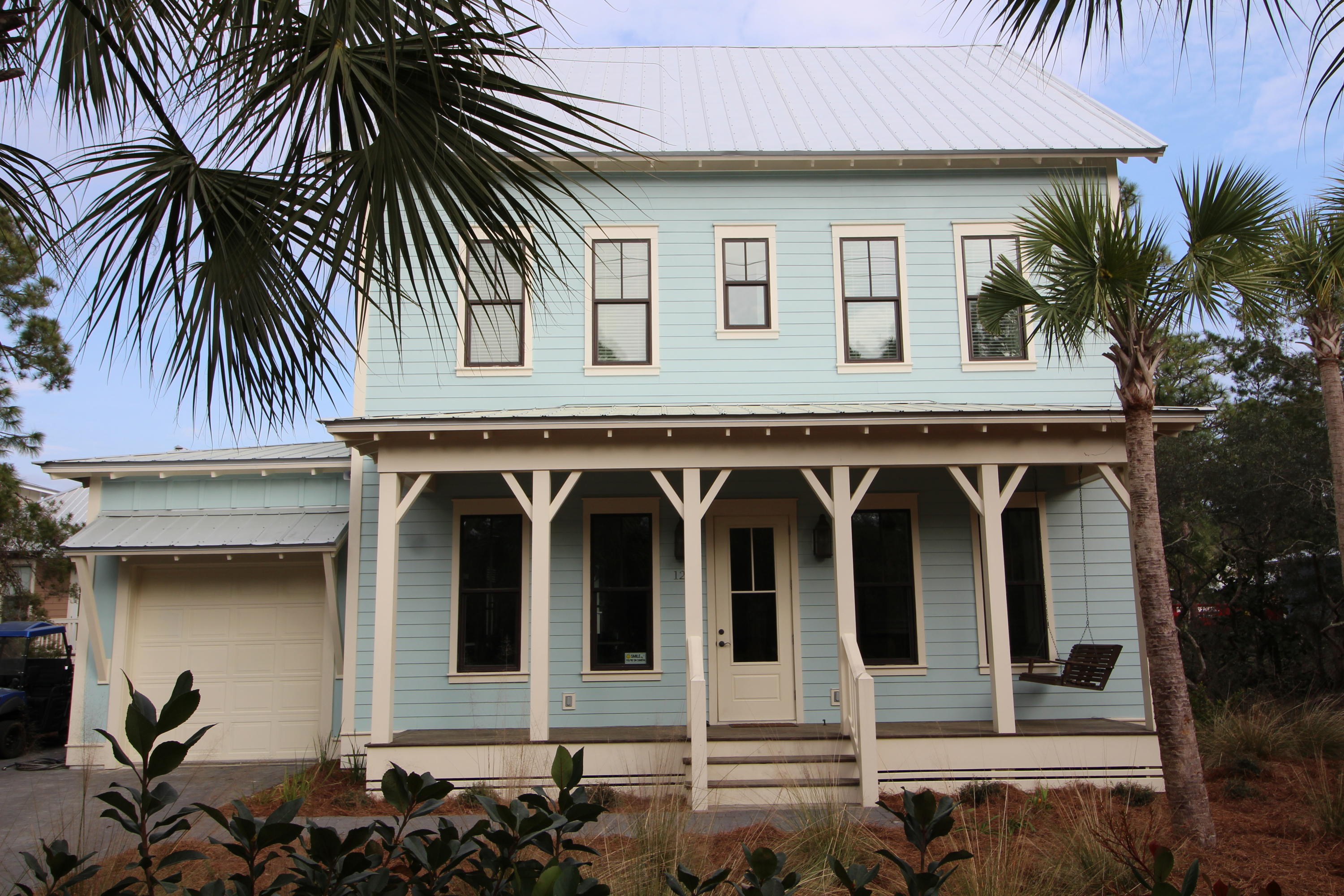 COTTAGES AT EASTERN LAKE - Residential