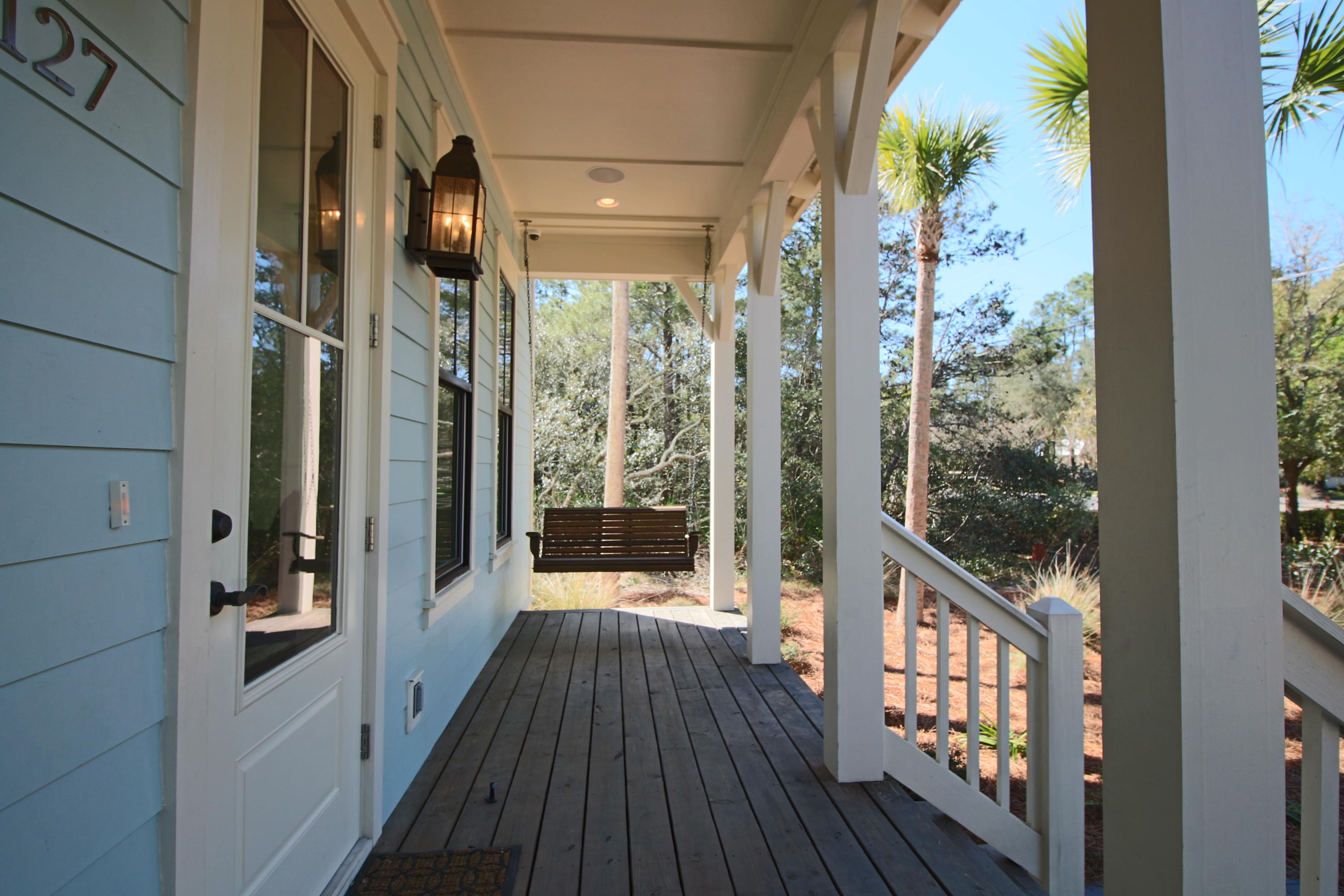 COTTAGES AT EASTERN LAKE - Residential