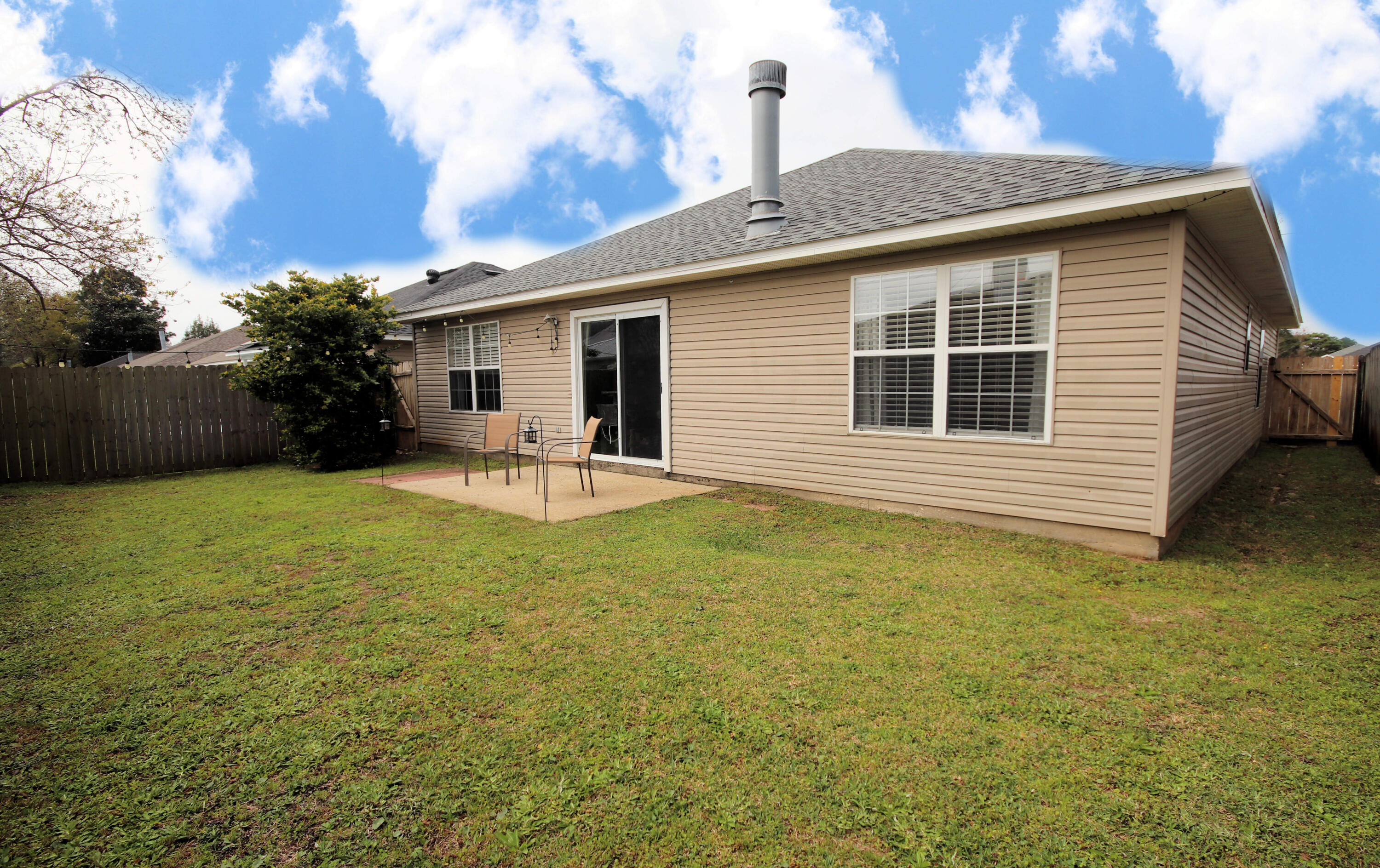 VICTORIA PK/QUAIL RN - Residential Lease