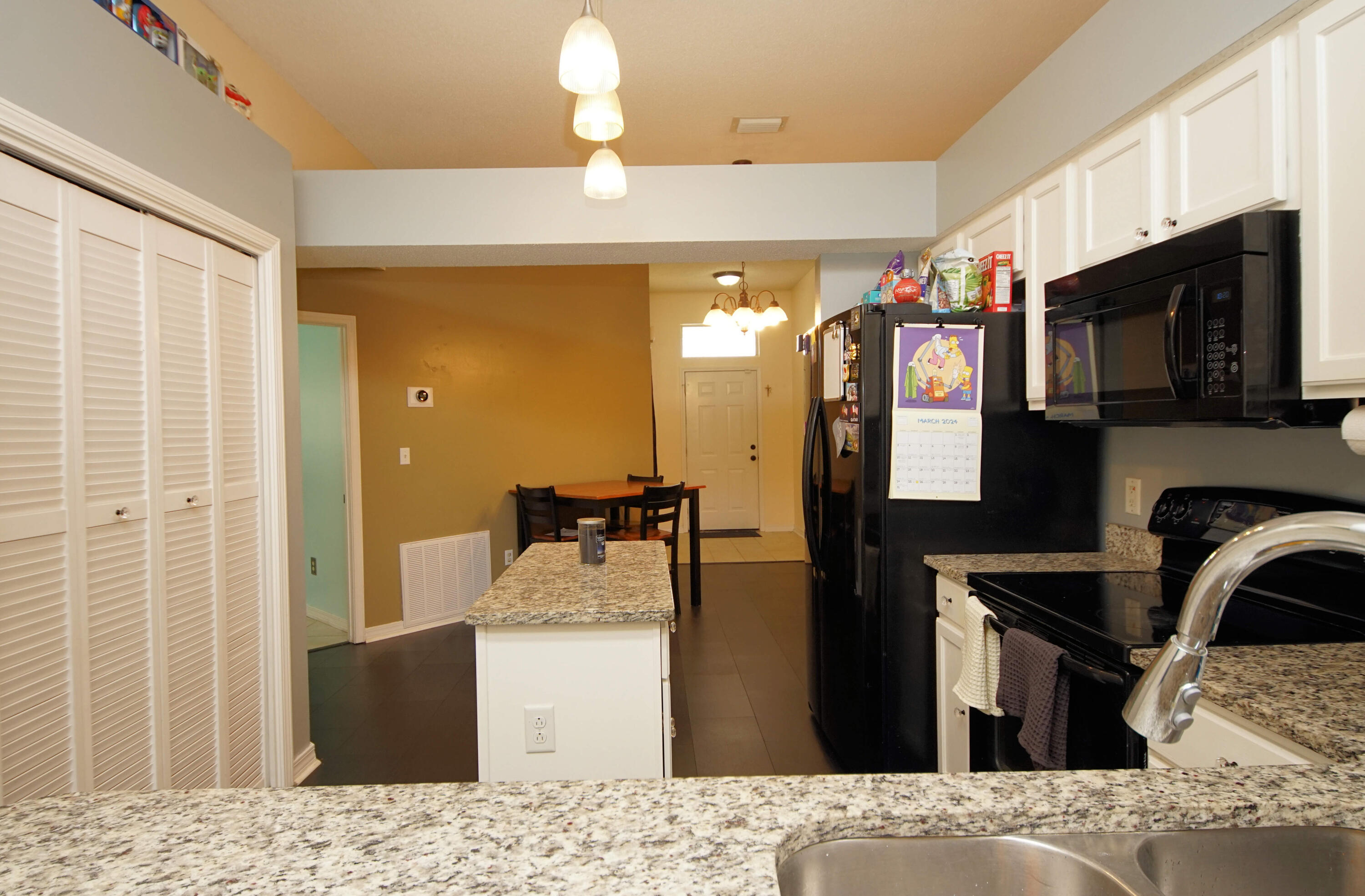 VICTORIA PK/QUAIL RN - Residential Lease