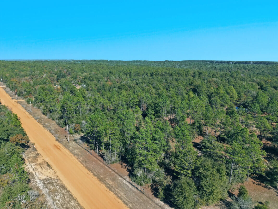 NO RECORDED SUBDIVISION - Farm