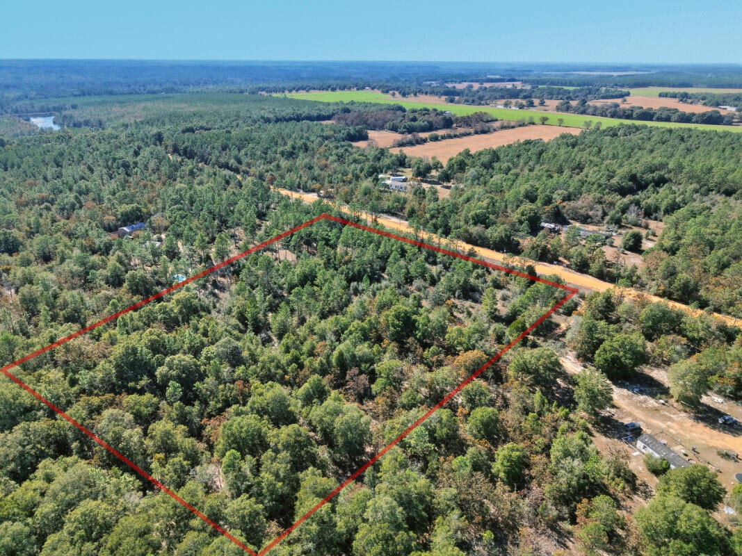 NO RECORDED SUBDIVISION - Farm