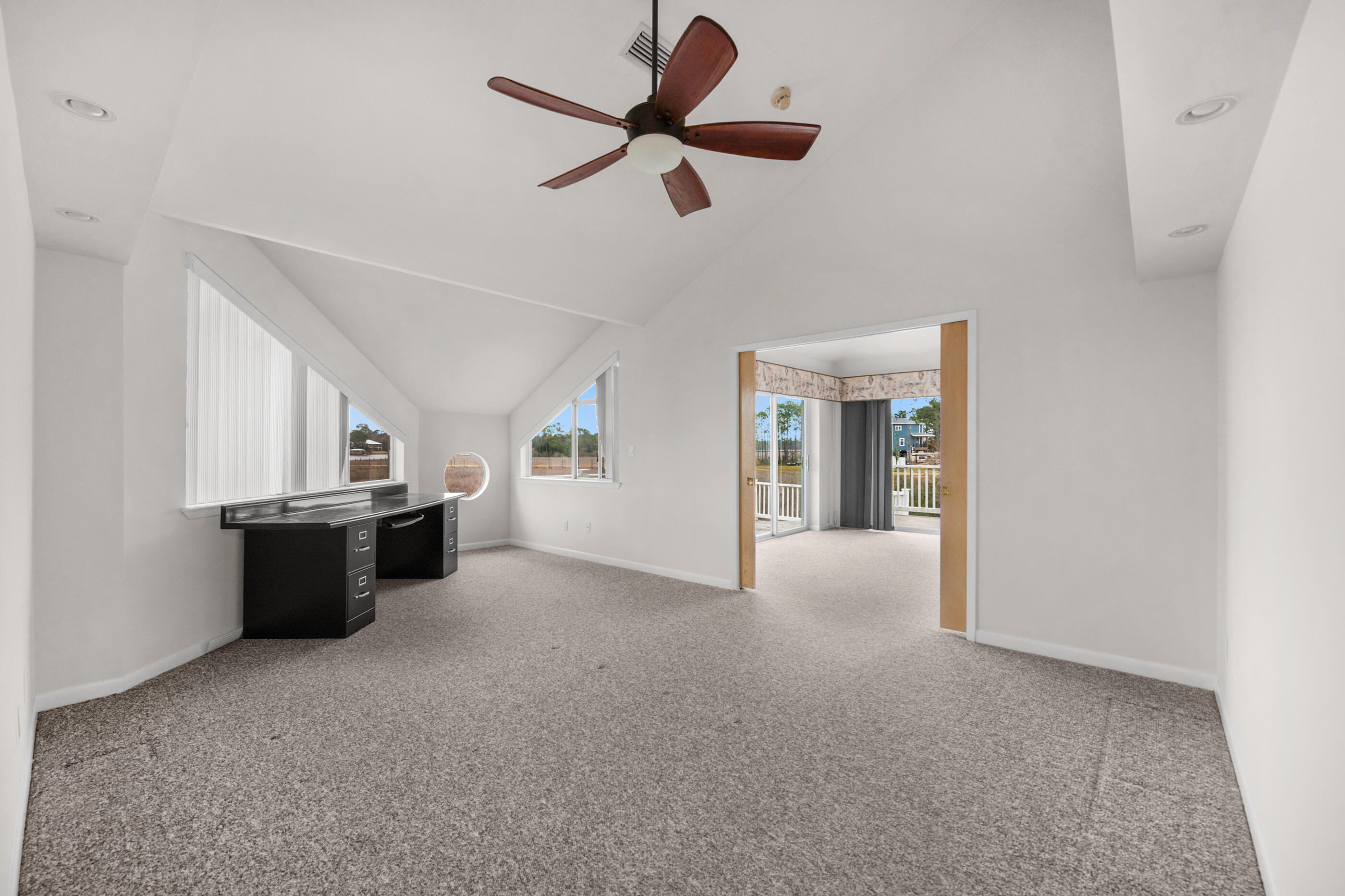 BAYSIDE - Residential