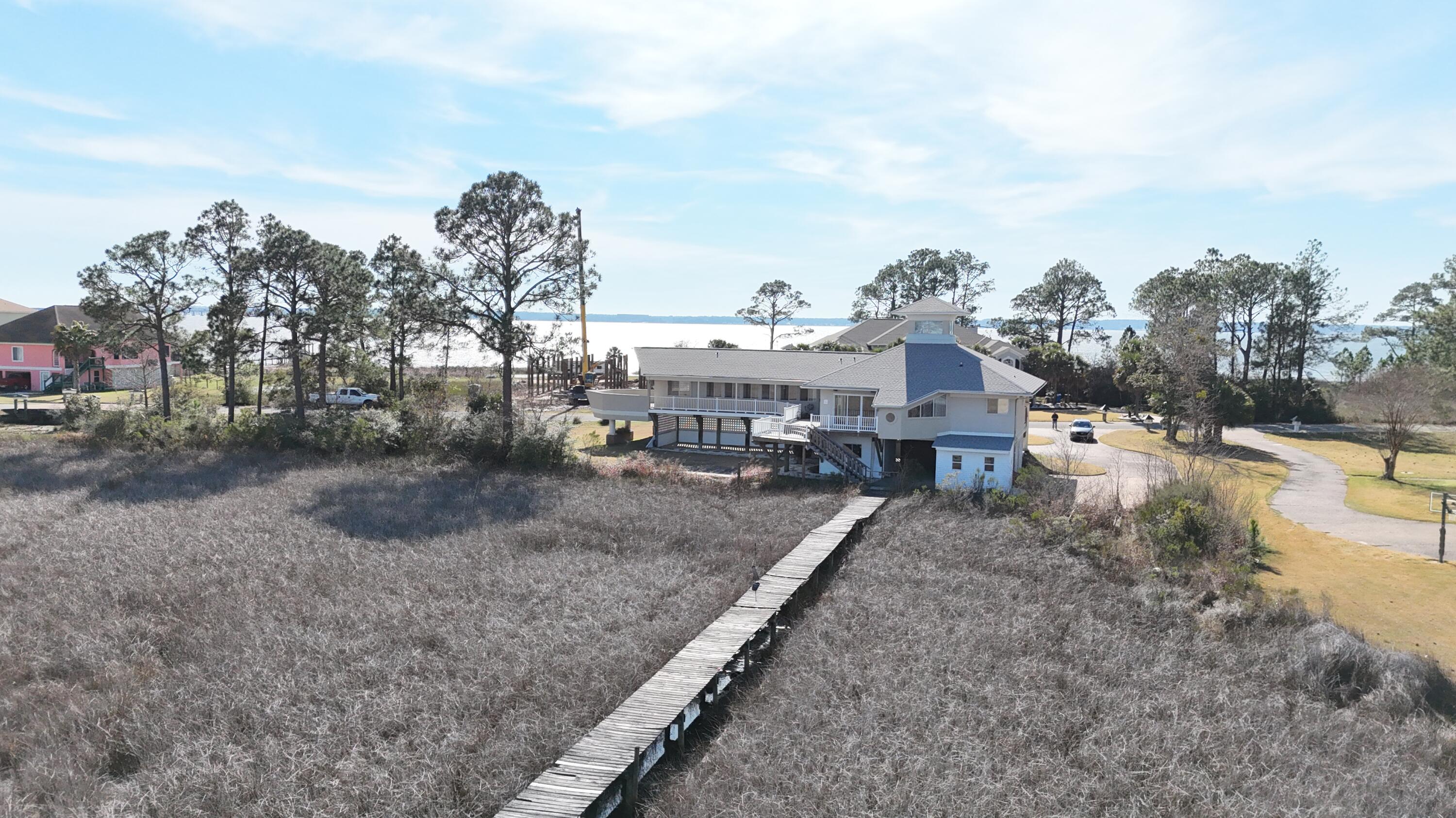 BAYSIDE - Residential