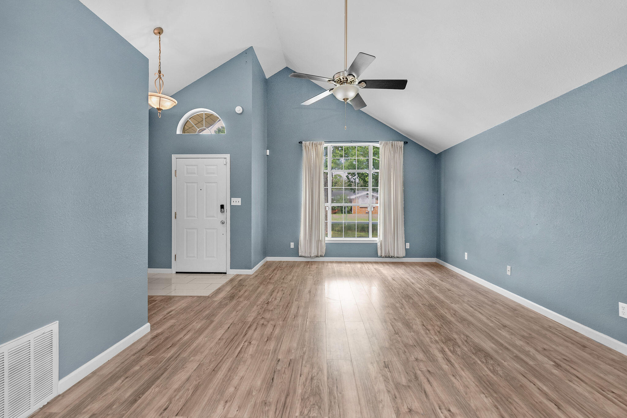 WYNNEHAVEN BEACH ESTATES - Residential